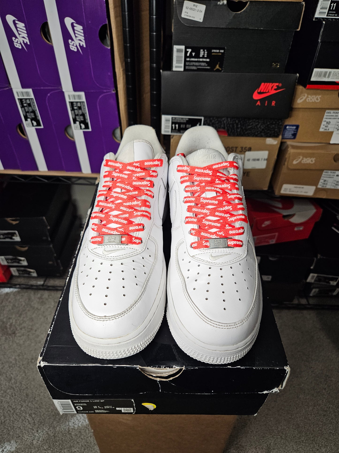 Size 9 - Air Force 1 x Supreme Low Box Logo - White