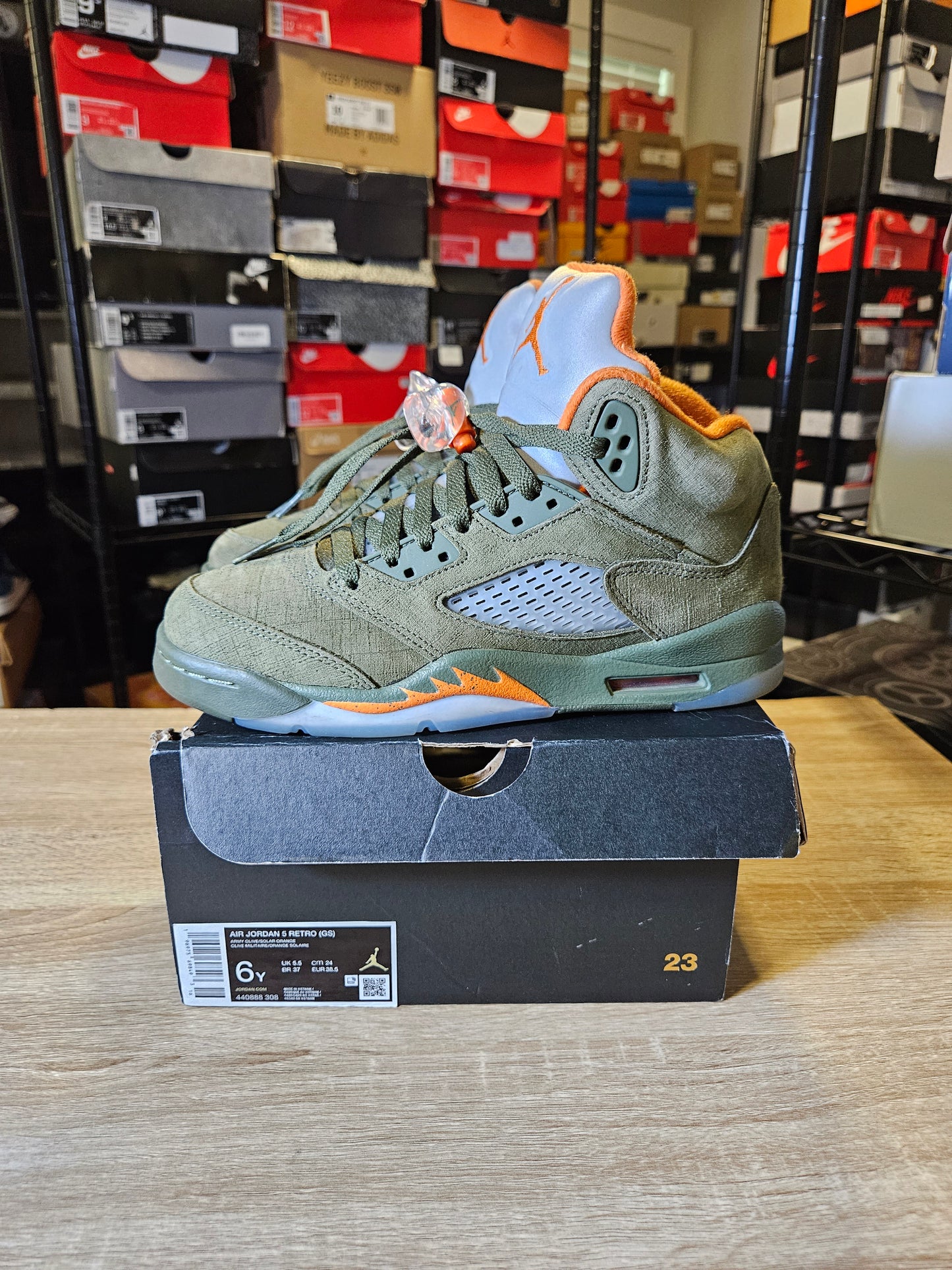 Size 6 - Air Jordan 5 Retro 2024 Olive