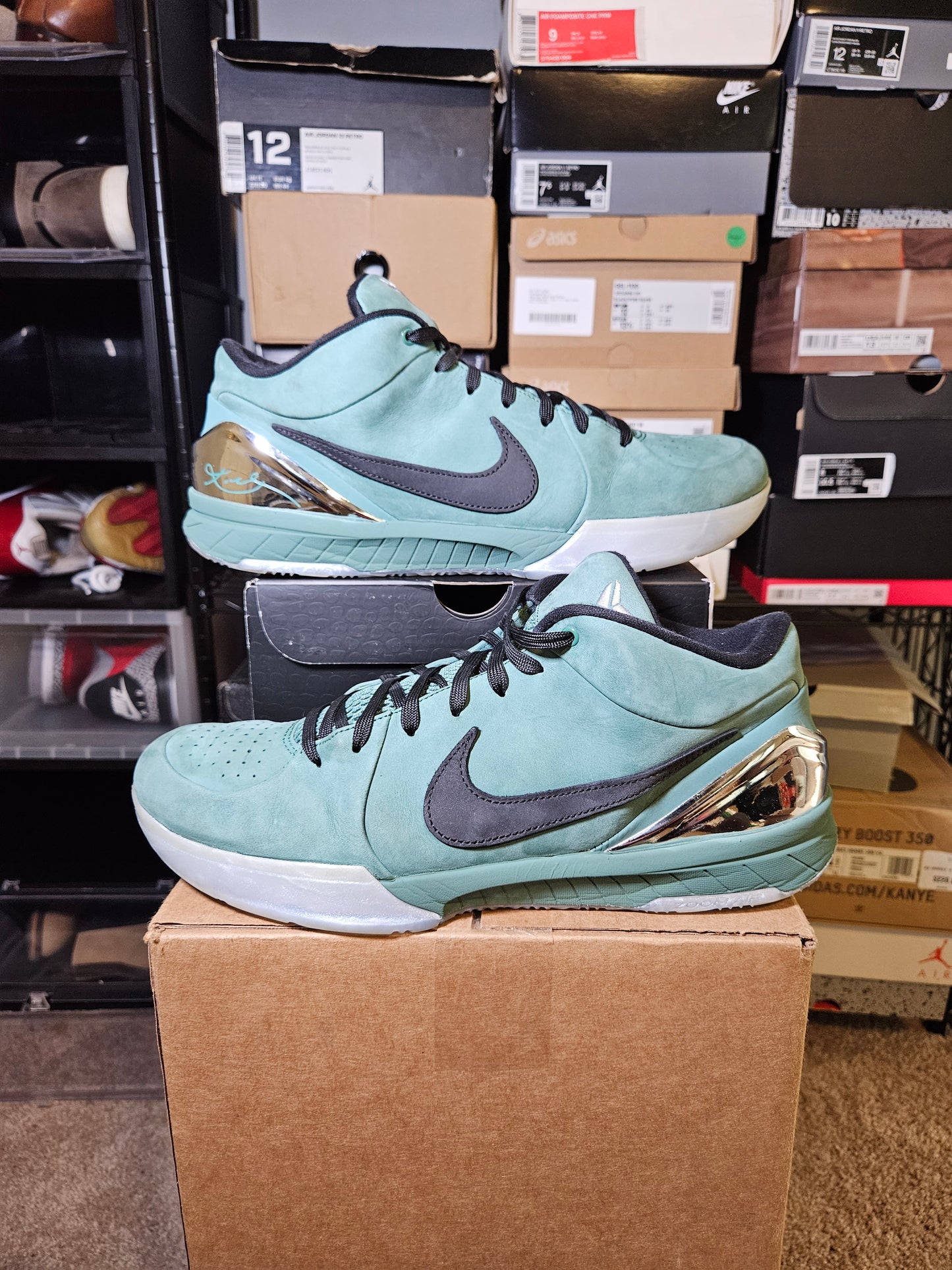 Size 13 - Kobe 4 IV Protro Girl Dad