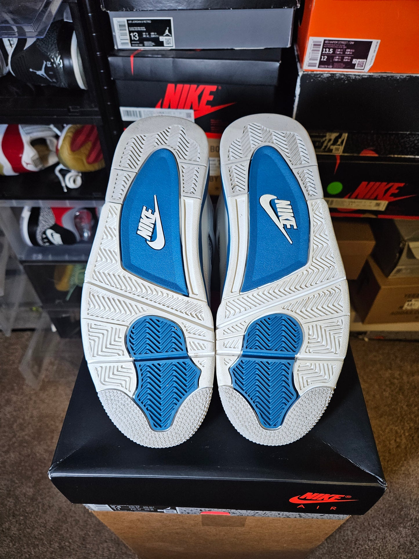 Size 9.5 - AJ 4 Retro 2024 Military Blue
