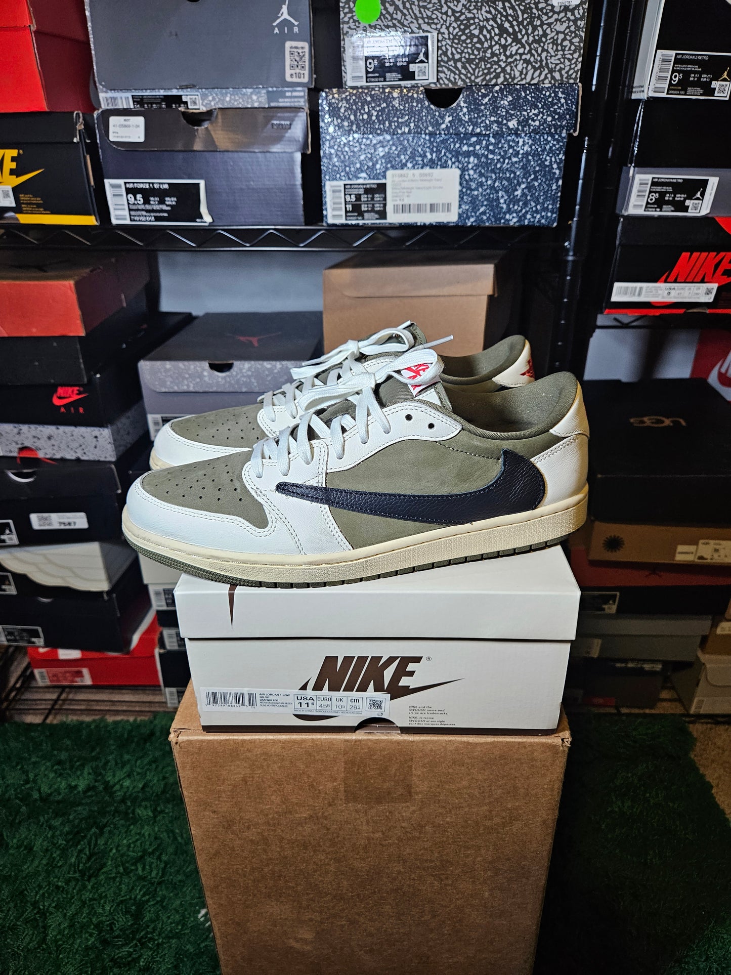Size 11.5 - Travis Scott x AJ 1 Retro OG SP Low Reverse Olive /...