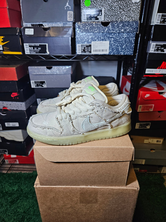 Size 5.5 - SB Dunk Low Mummy