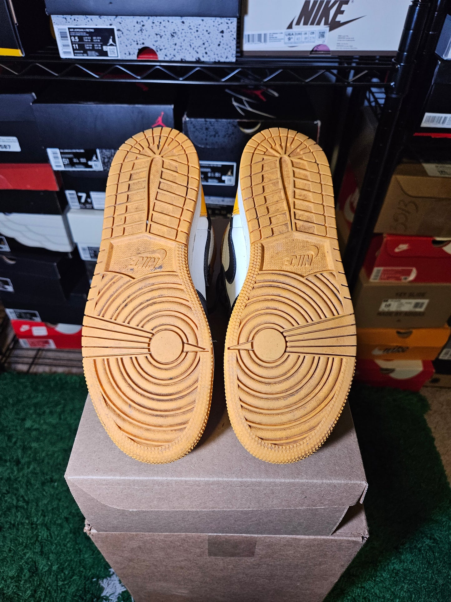 Size 7 - AJ 1 Retro OG Mid Yellow Toe