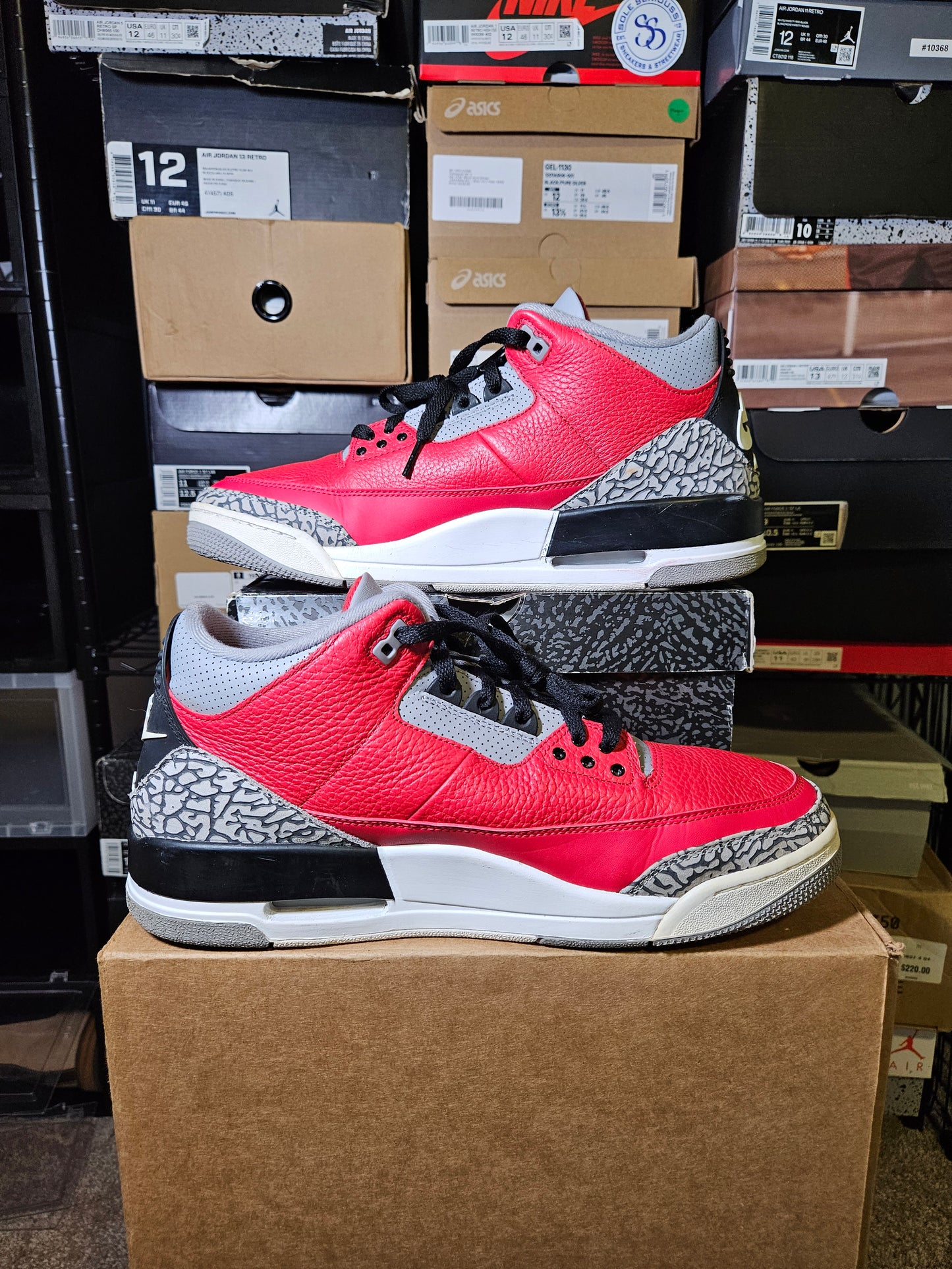 Size 12.5 - AJ 3 Unite Red