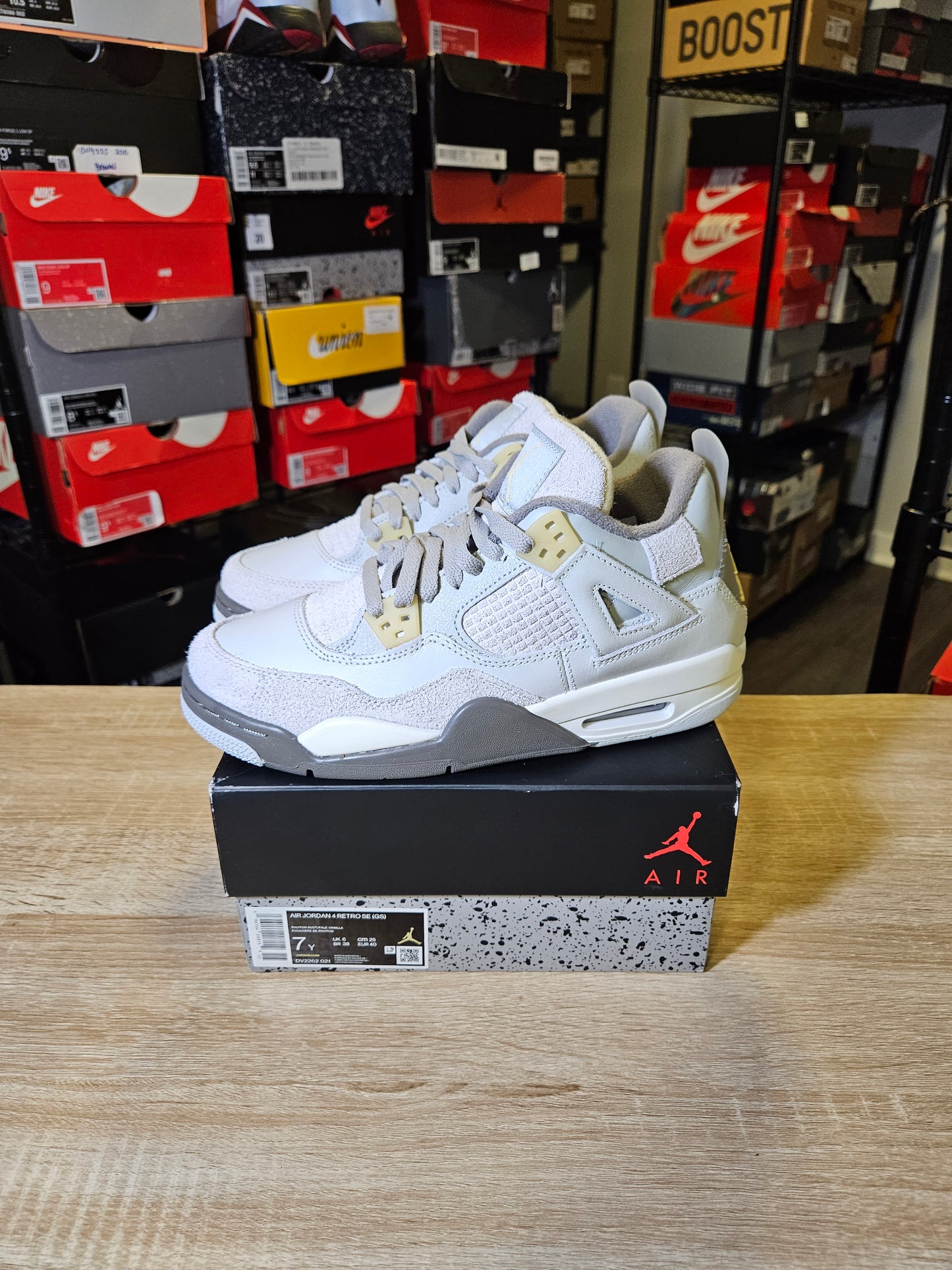 Size 7 - AJ 4 Retro SE Low Craft