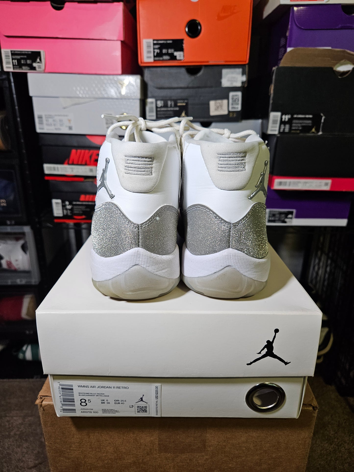 Size 8.5W/7M - Air Jordan 11 Retro Vast Grey