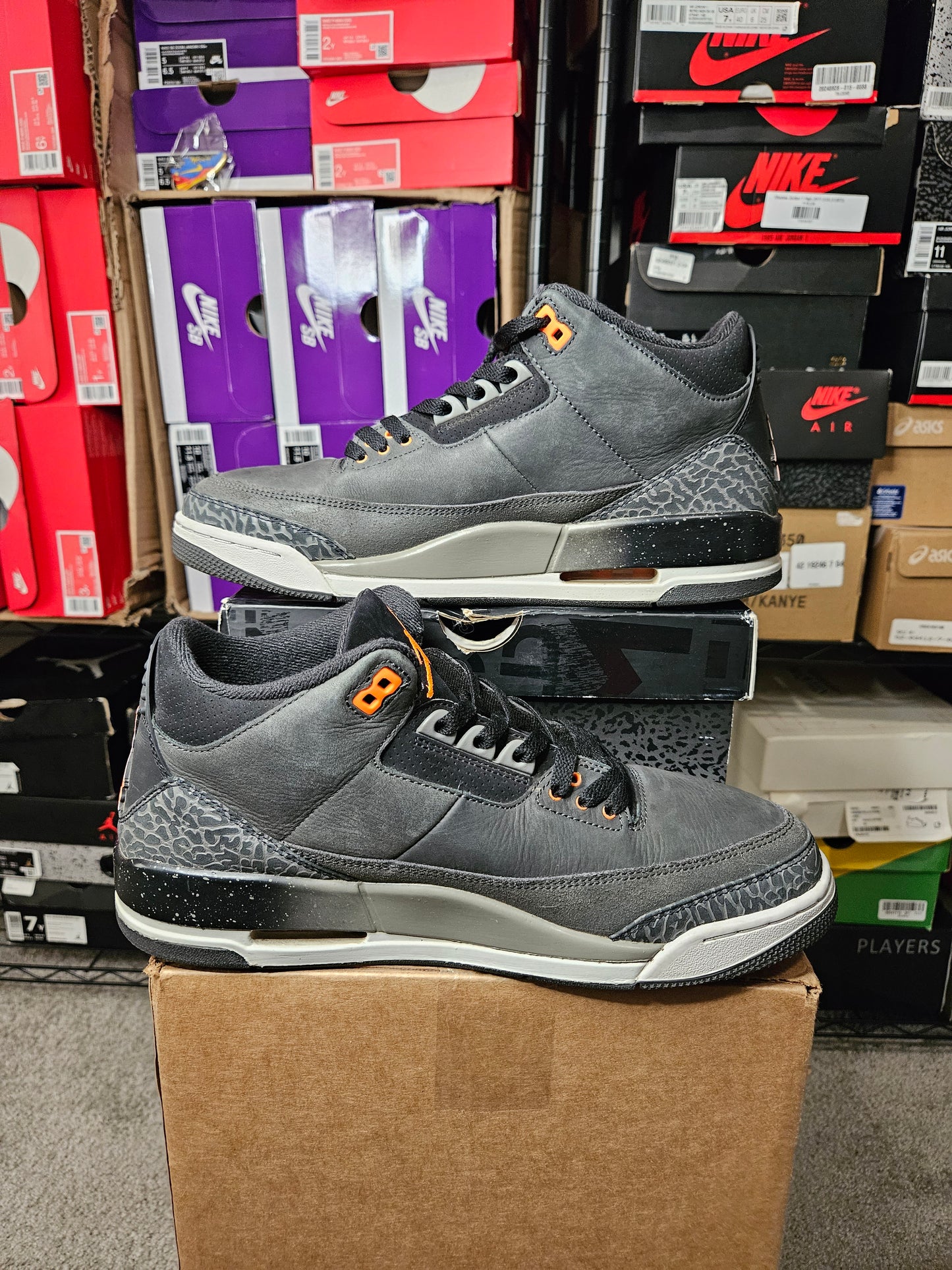 Size 11 - AJ 3 Retro 2023 Mid Fear