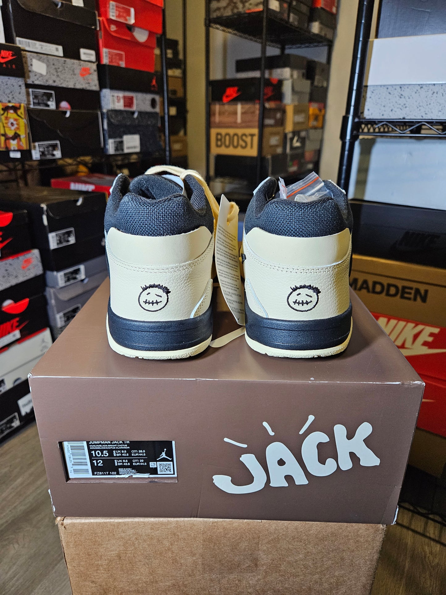 Size 10.5 - Travis Scott x AJ Jumpman Jack TR Bright Cactus