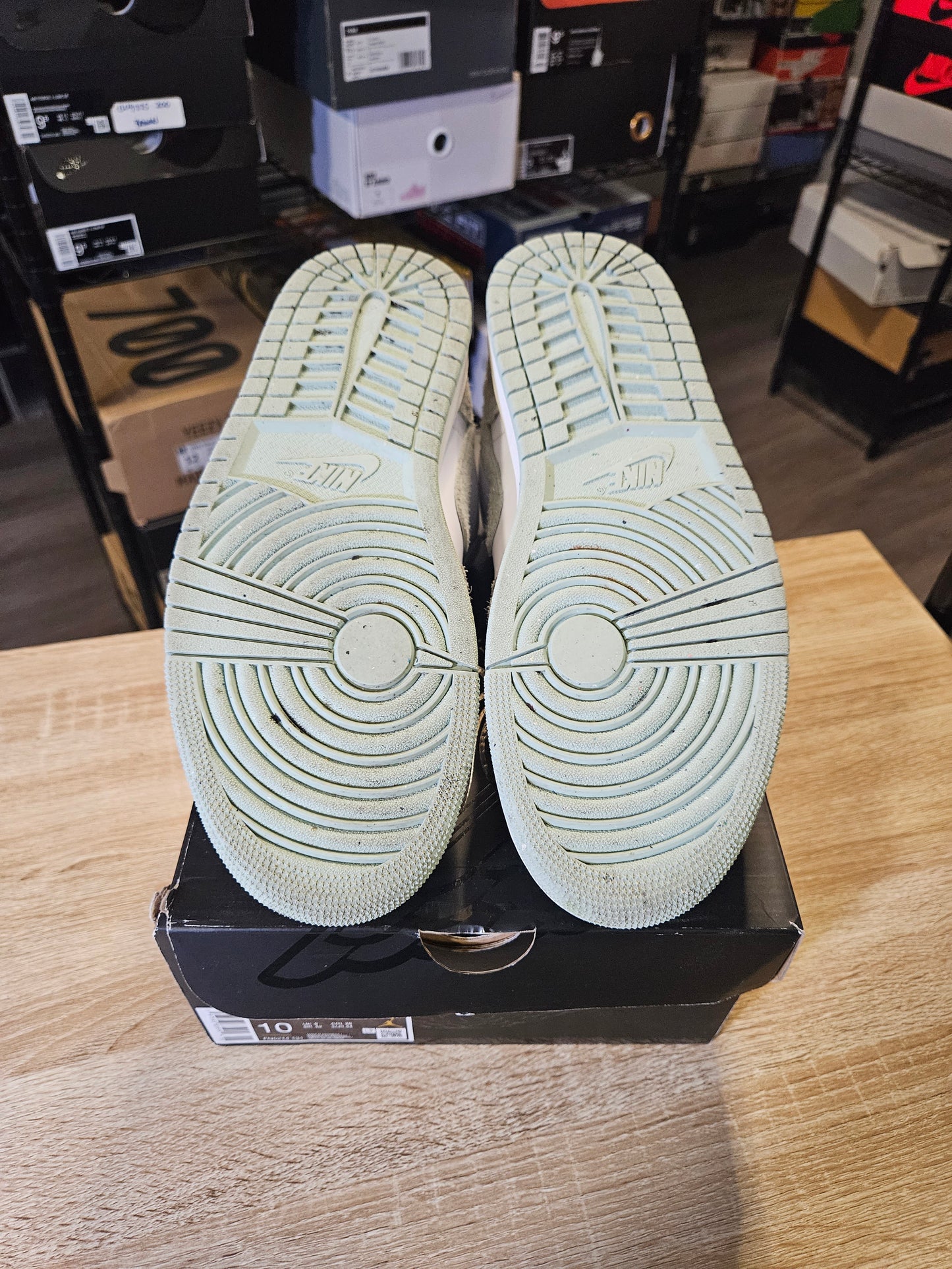 Size 10 - AJ 1 Low Seafoam