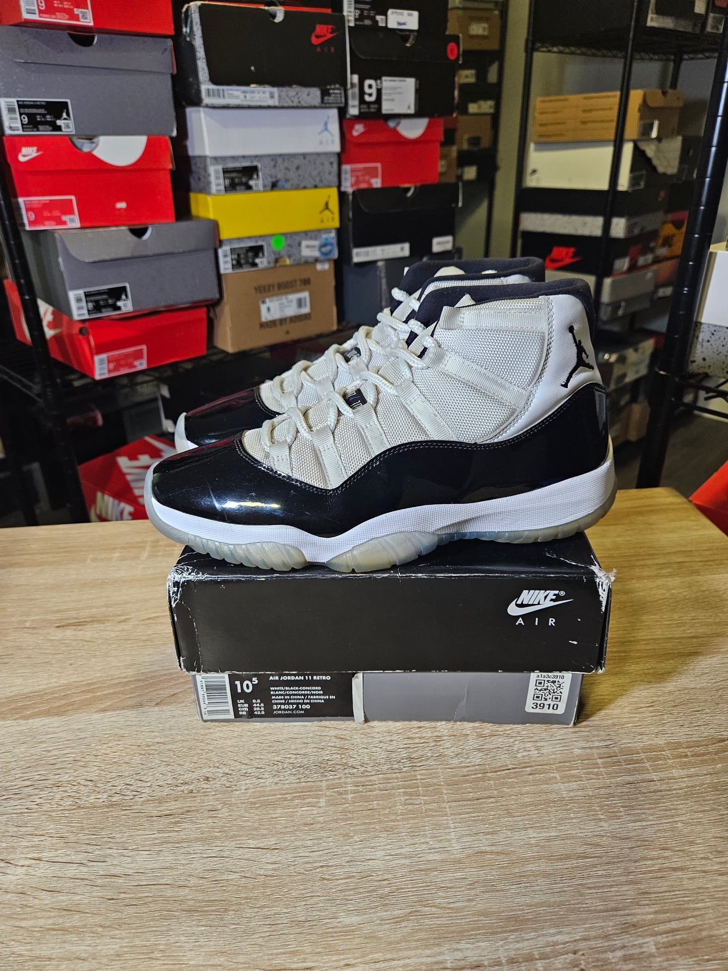 Size 10.5 - AJ 11 Retro High Concord