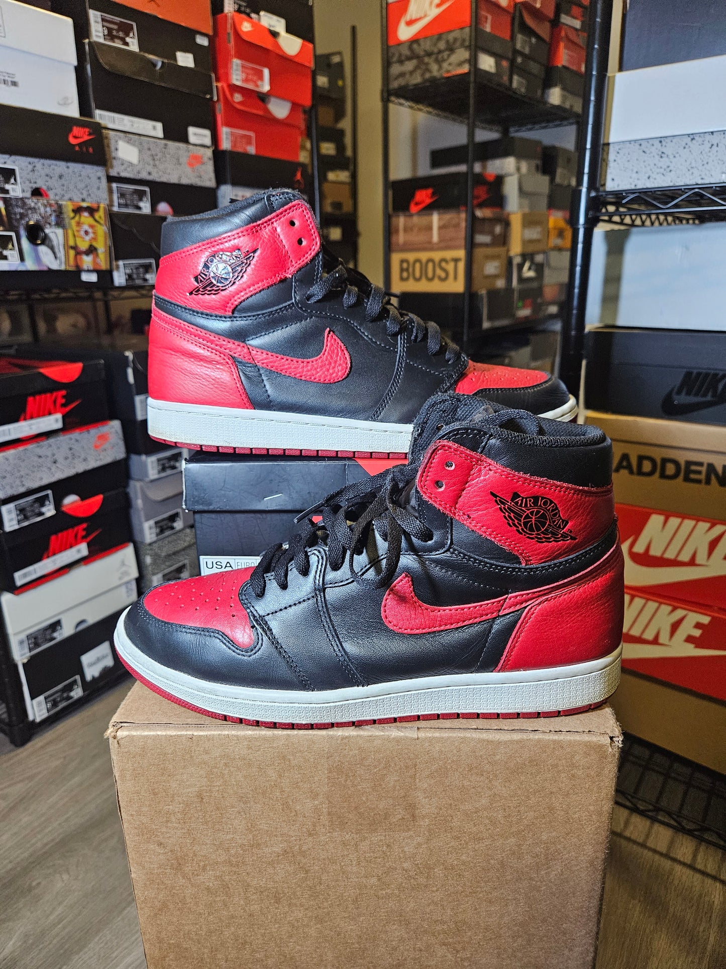 Size 11 - AJ 1 Retro OG High Banned, Bred