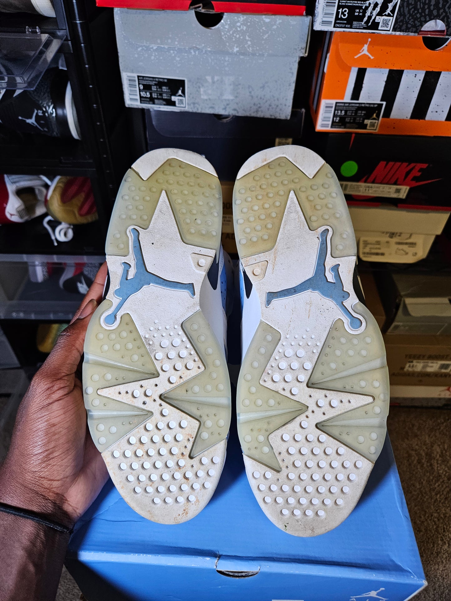 Size 10 - AJ 6 Retro UNC