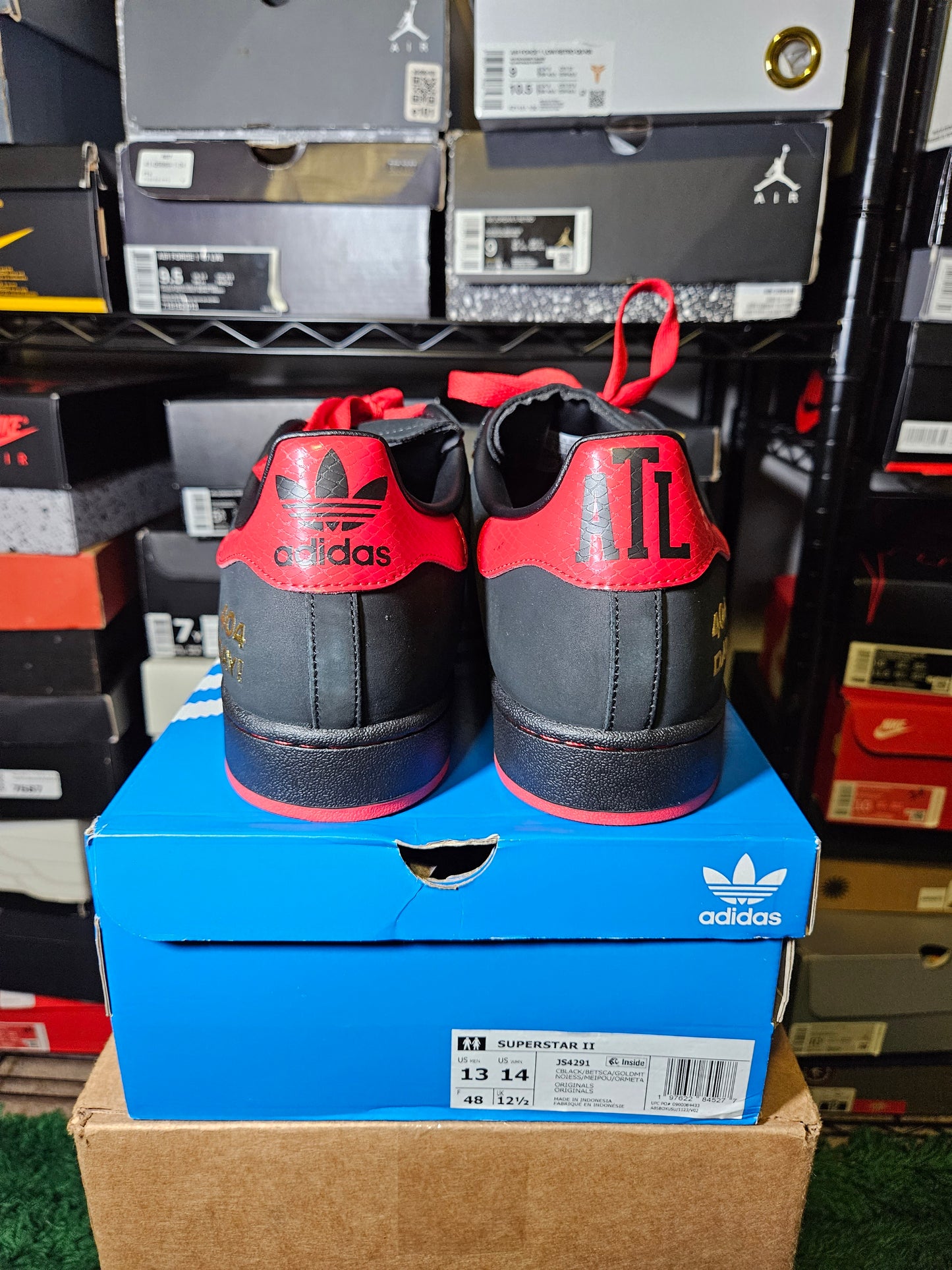 Size 13 - Superstar 404 Day