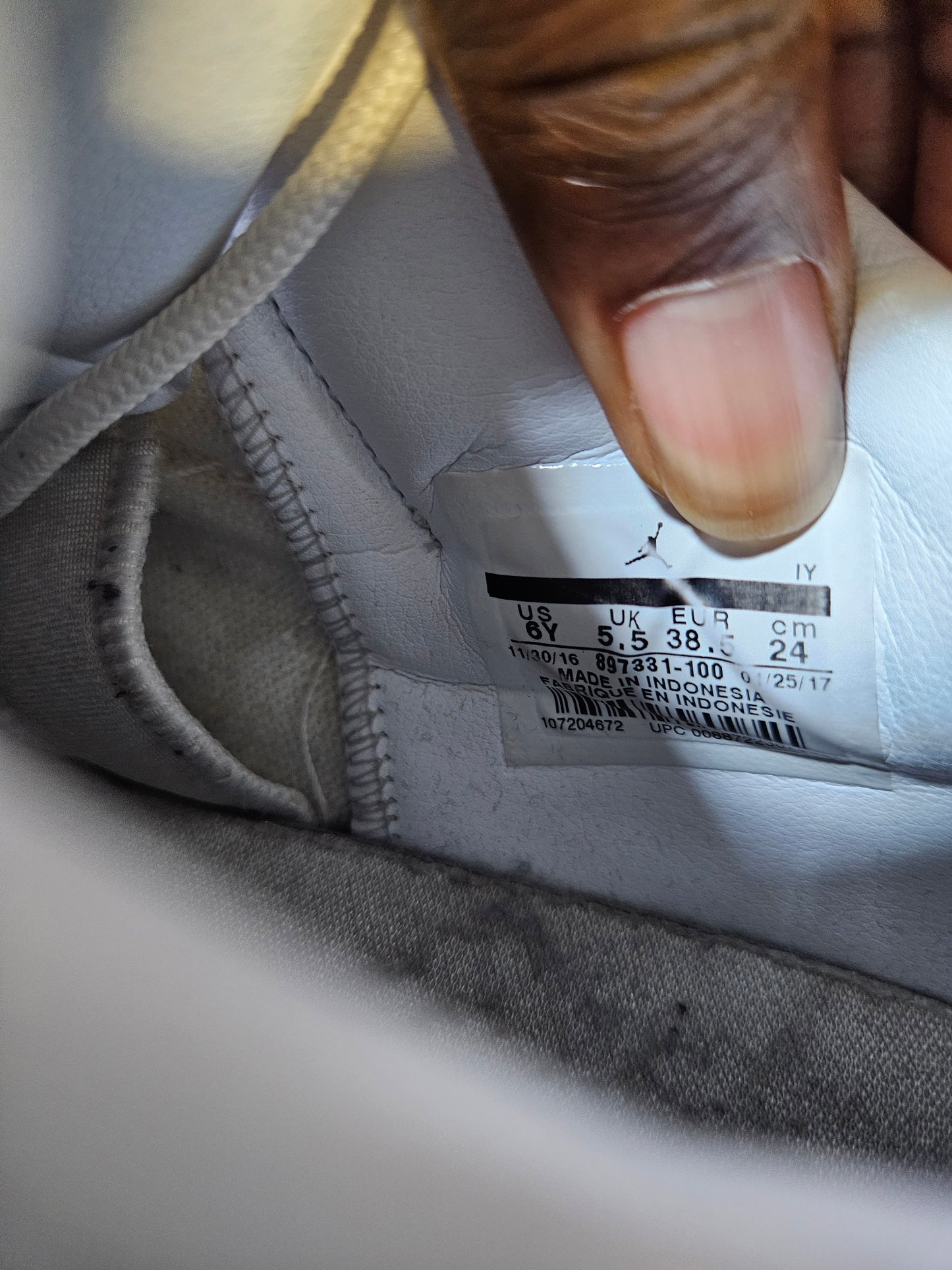 Size 6 - AJ 11 Retro Low Frost White