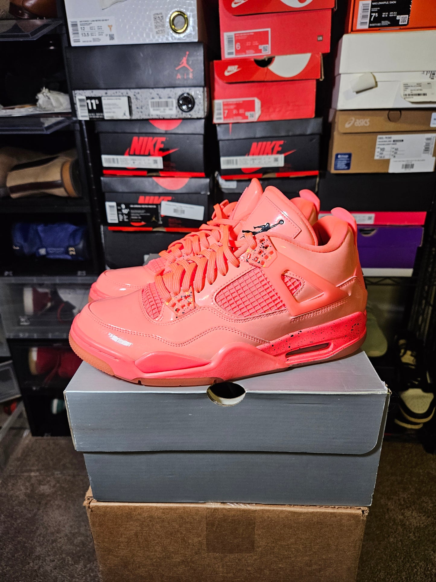 Size 10W/8.5M - Air Jordan 4 Retro NRG Hot Punch W