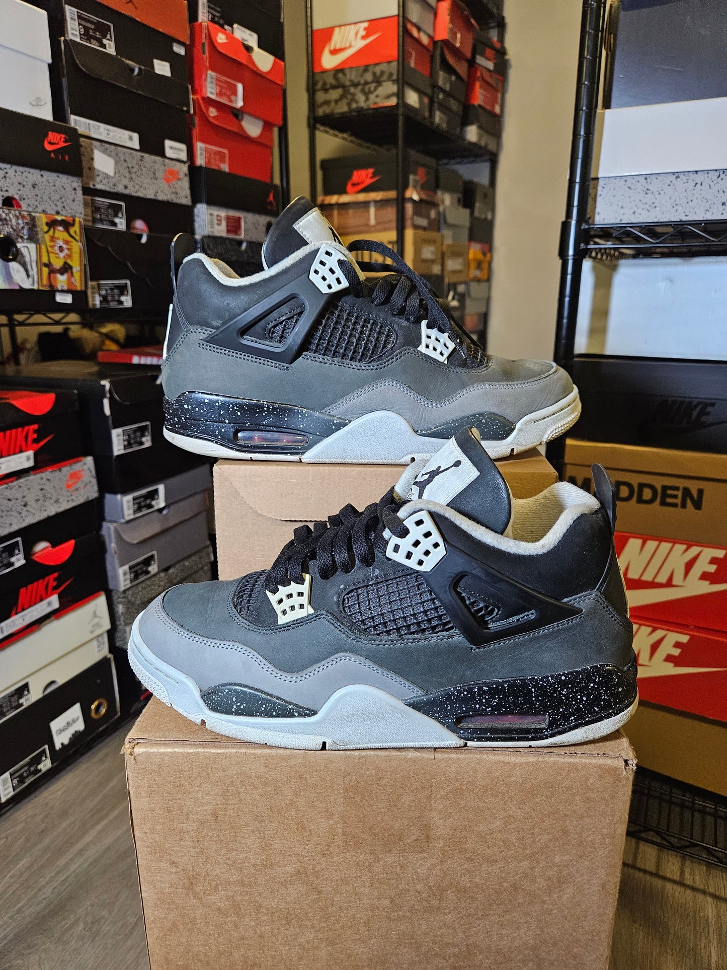 Size 10.5 - AJ 4 Retro 2024 Fear
