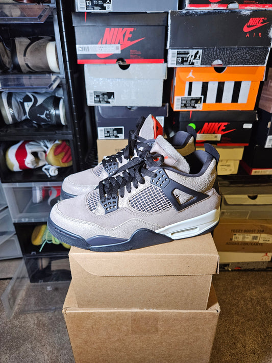 Size 9 - AJ 4 Retro Mid Taupe Haze