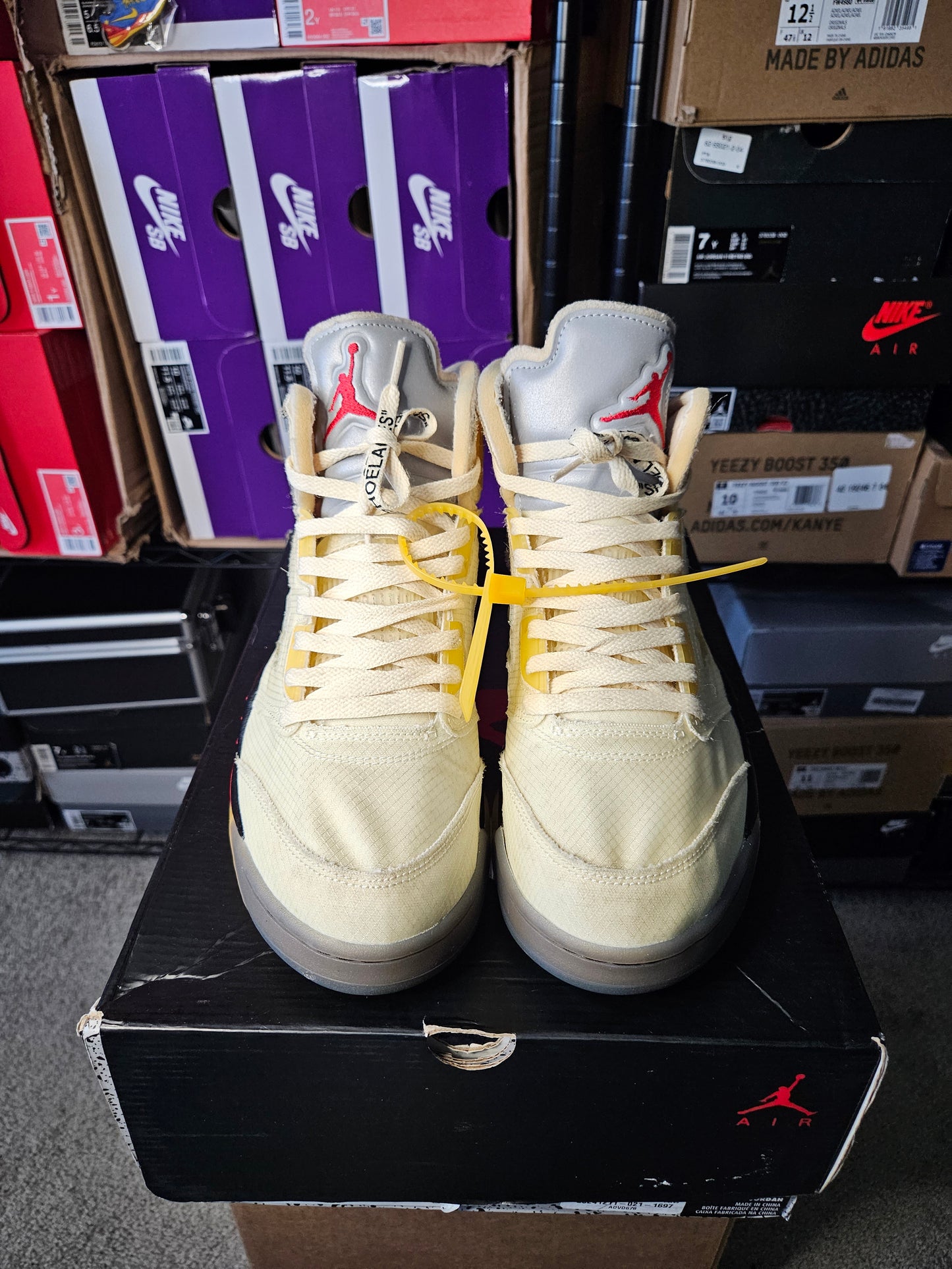 Size 10.5 - AJ 5 SP x Off-White Mid Sail