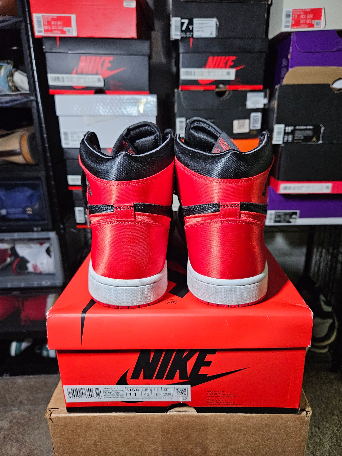 size 11W/9.5M - AJ 1 Satin Bred