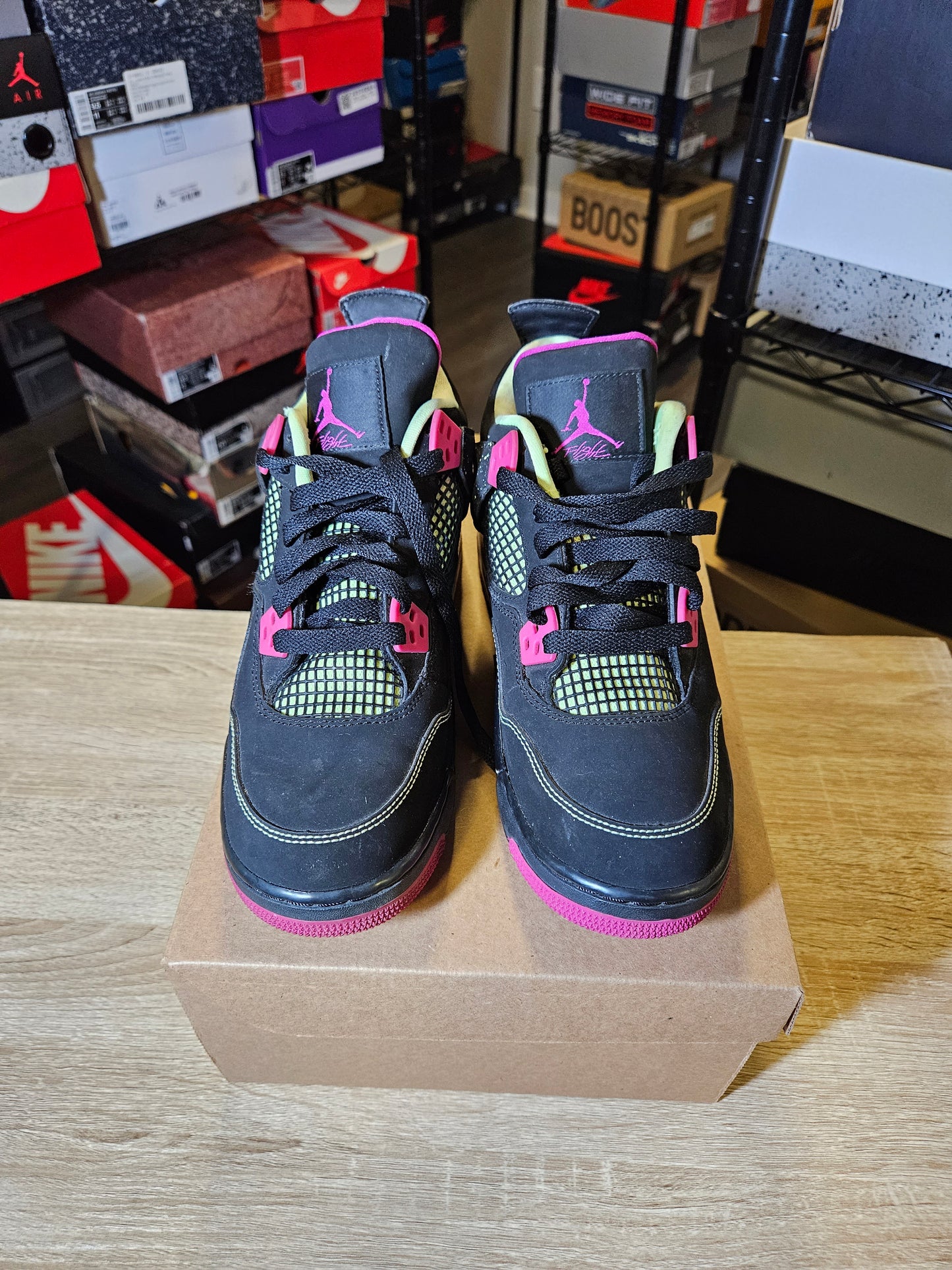 Size 6.5 - AJ 4 Retro Fuschia
