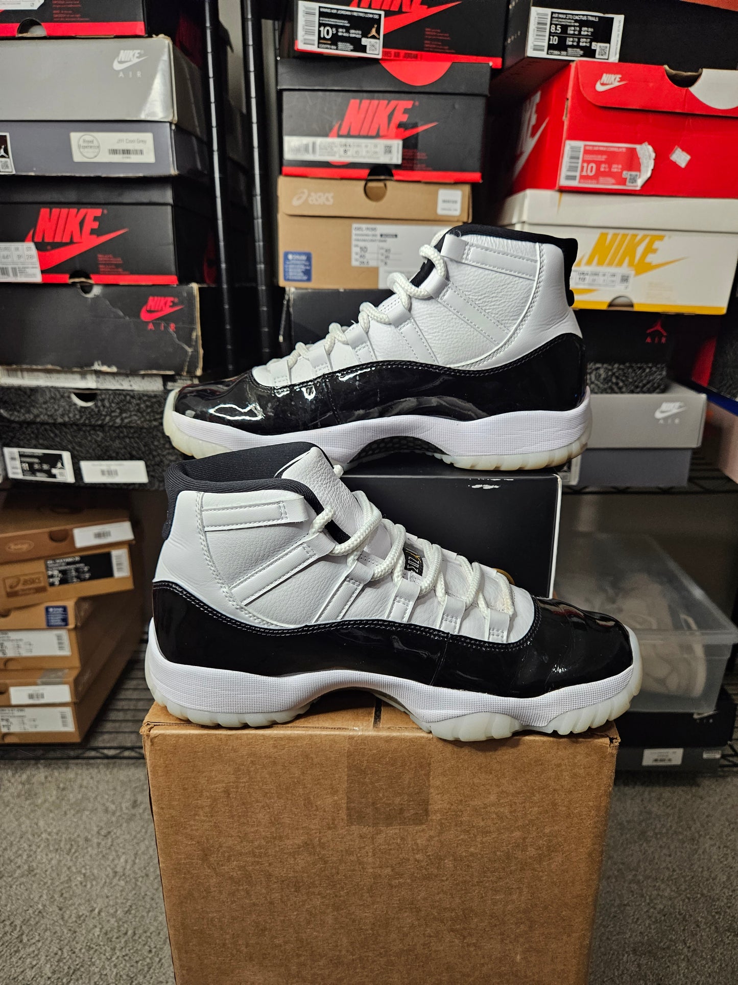 Size 9 - AJ 11 Retro Mid Gratitude / Defining Moments