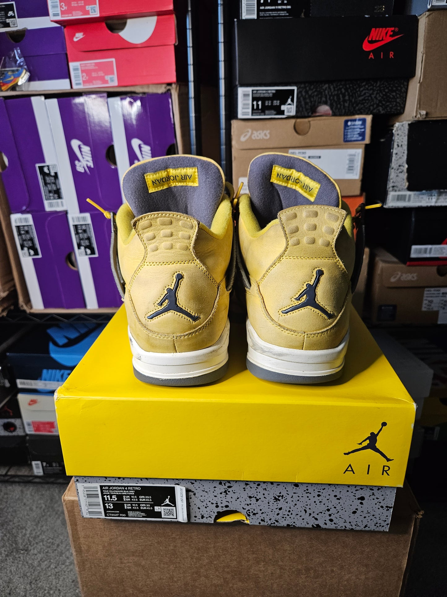 Size 11.5 - AJ 4 Retro Mid Lightning