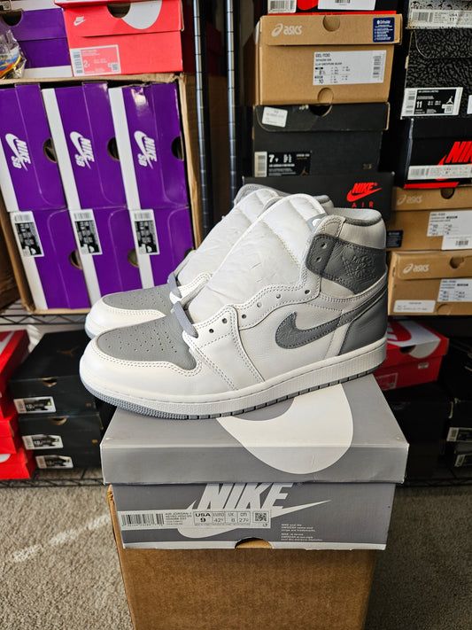 Size 9 - AJ 1 Retro High OG Stealth