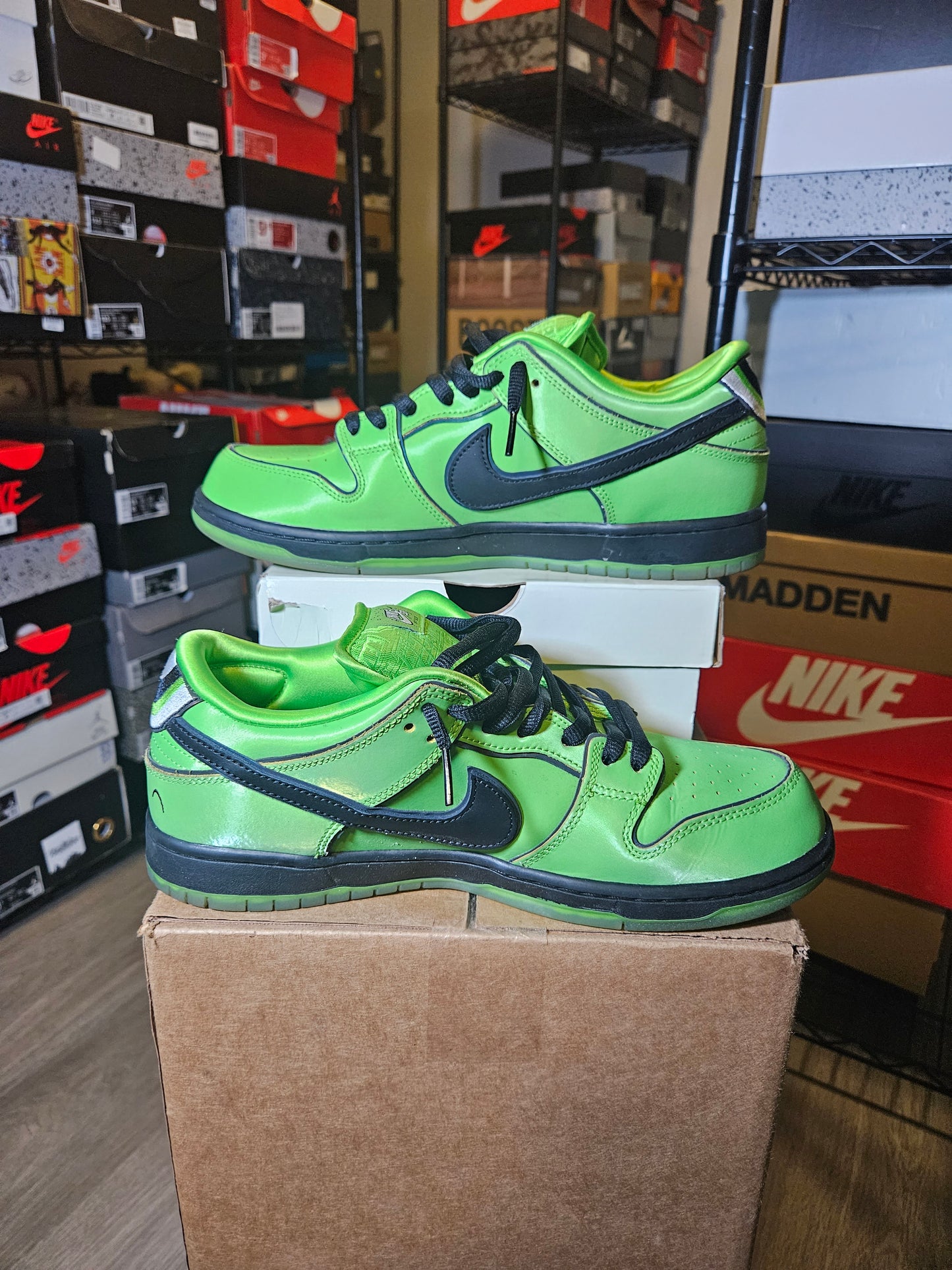 Size 11 - SB Dunk Low x Powerpuff Girls Buttercup