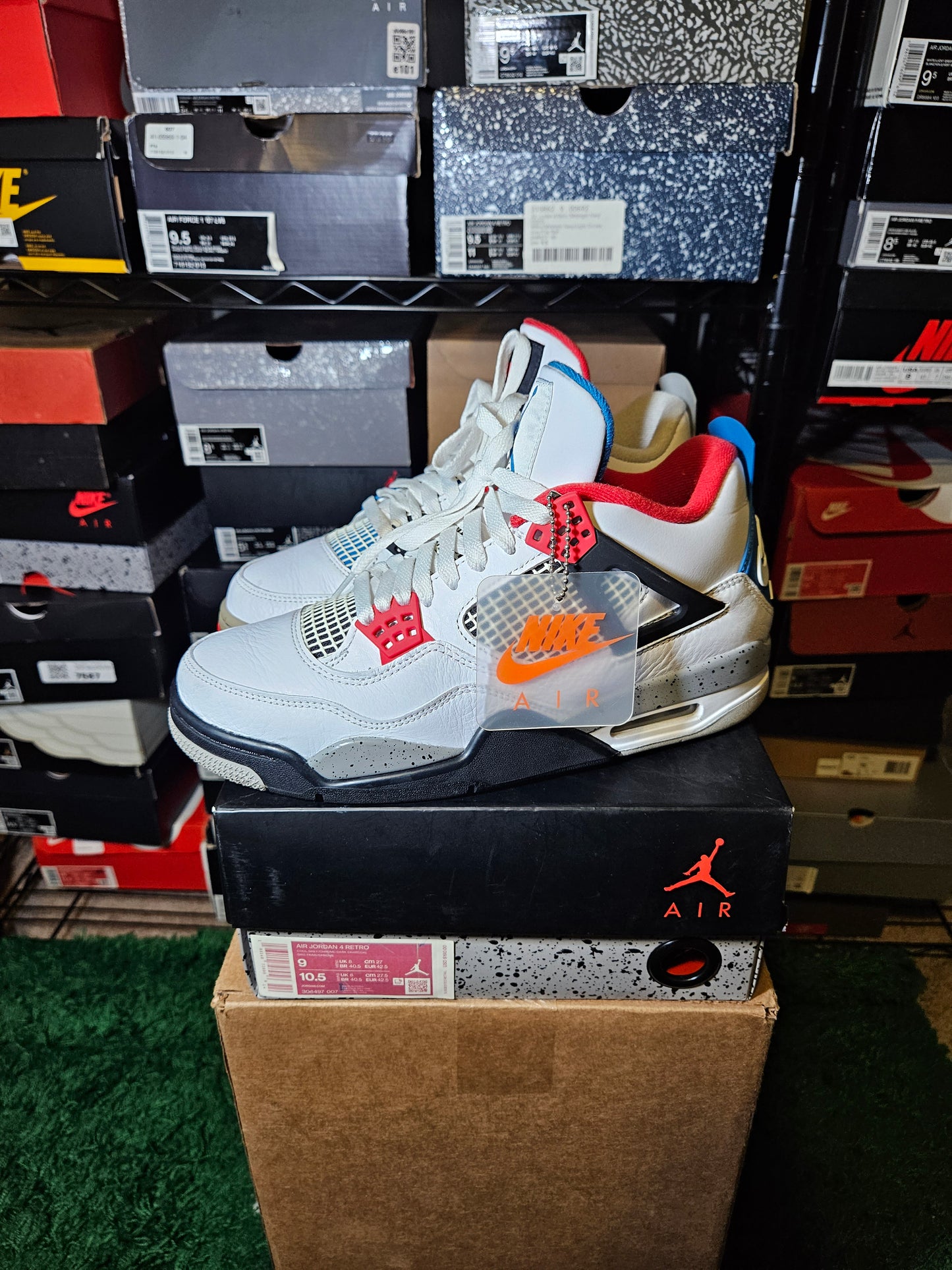 Size 9 - Jordan 4 Retro SE Mid What The 4