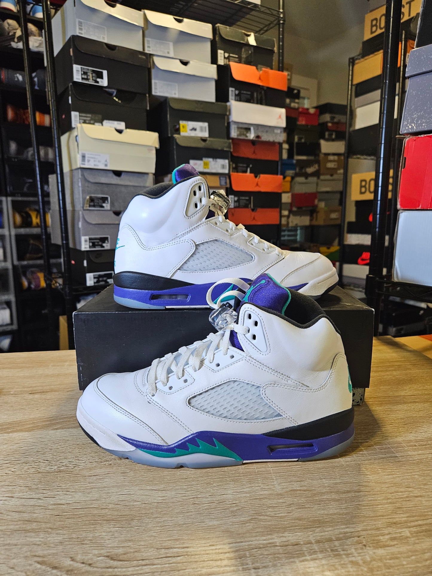 Size 10 - AJ 5 Retro 2025 Grape