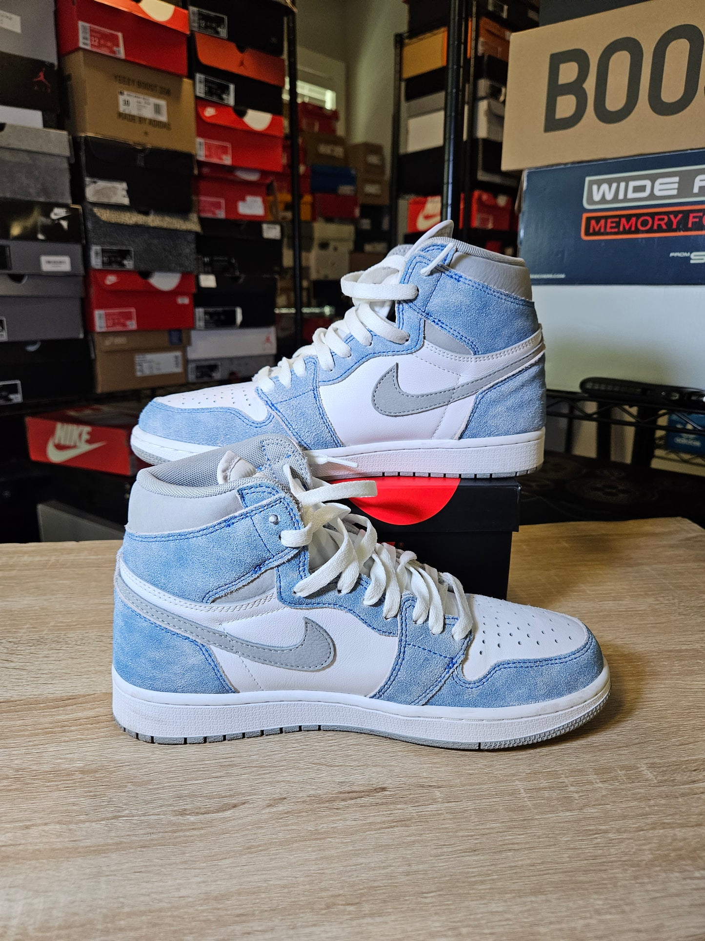 Size 8.5 - AJ 1 Retro OG High Hyper Royal
