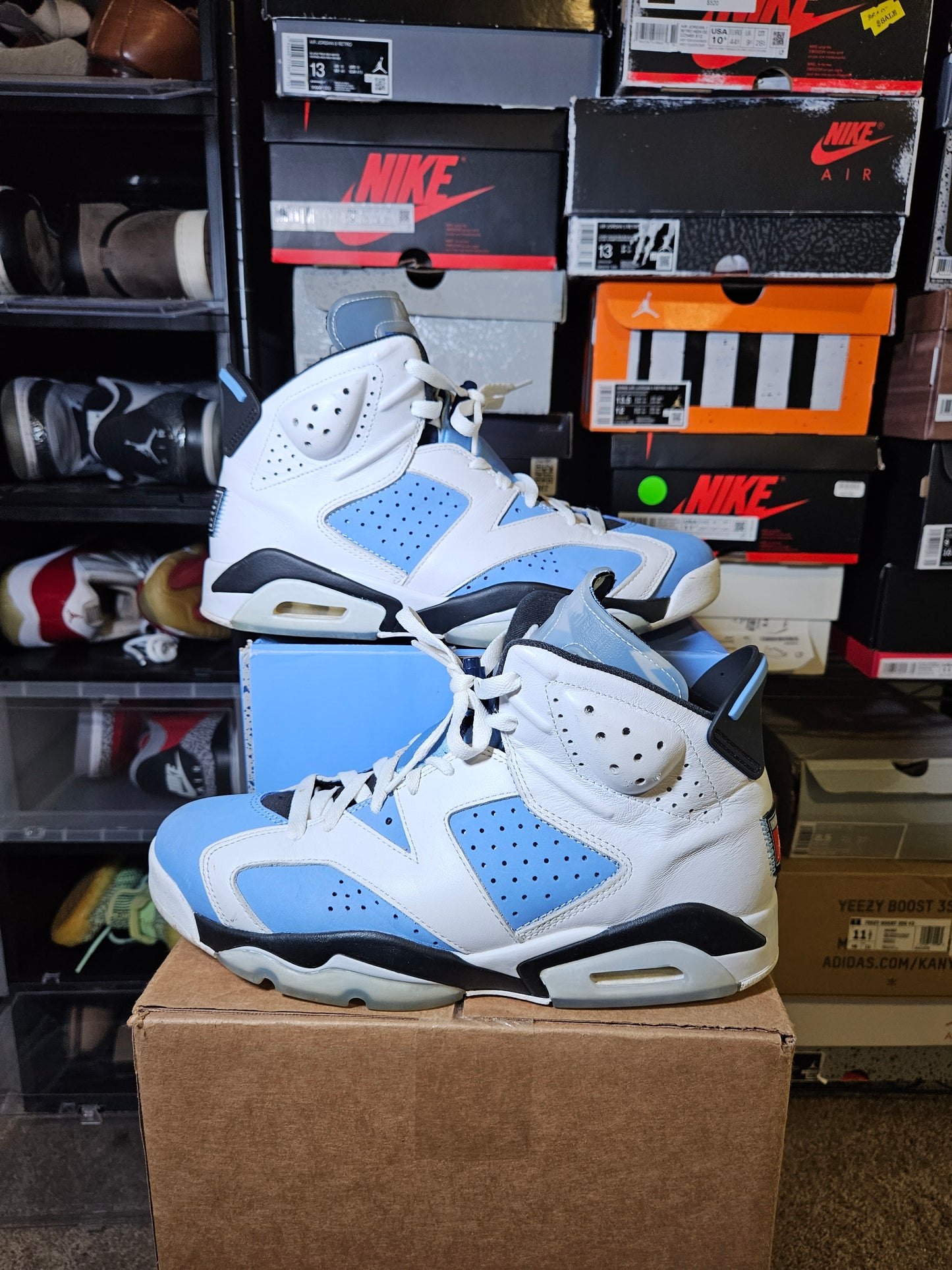 Size 10 - AJ 6 Retro UNC