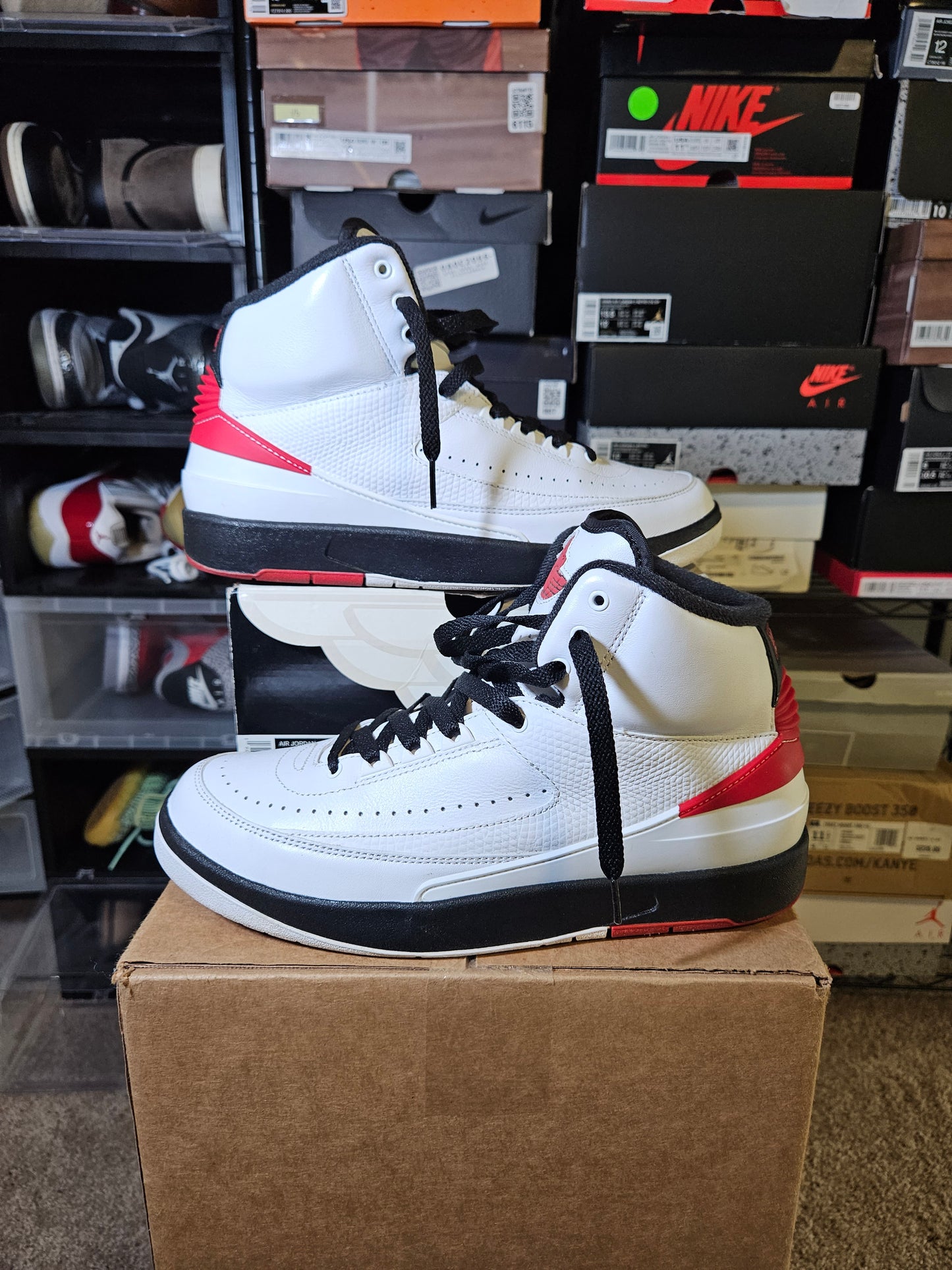 Size 8.5 - AJ 2 Retro Mid Chicago