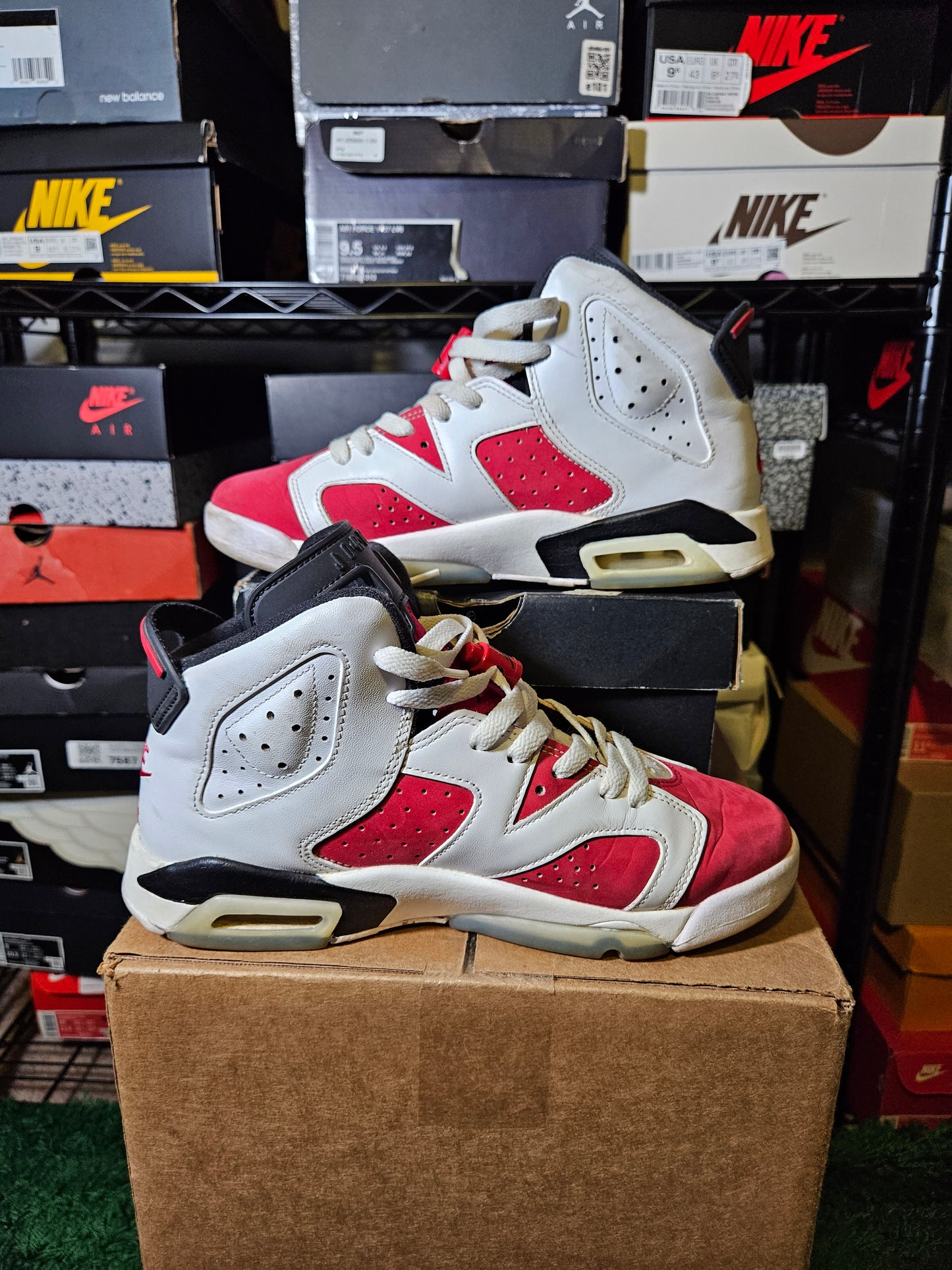 Size 7 - AJ 6 Retro OG Mid Carmine