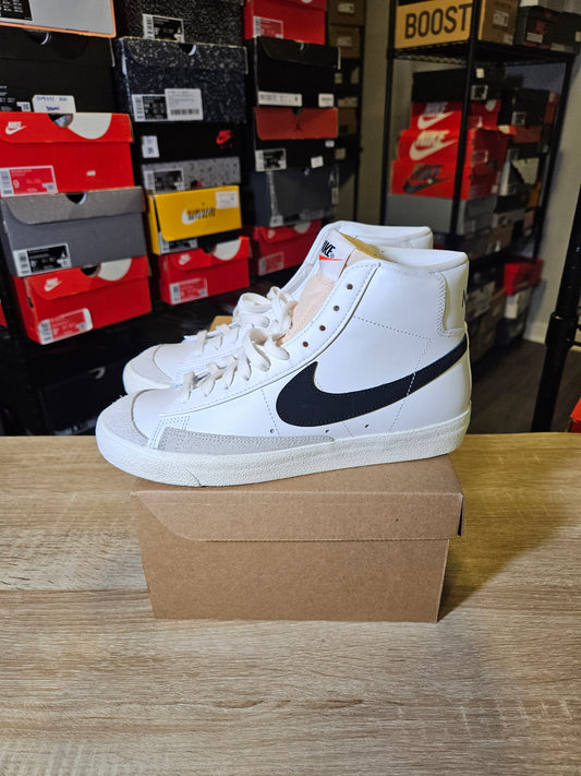 Size 8 - Nike Blazer Mid 77 Vintage White Black 2019