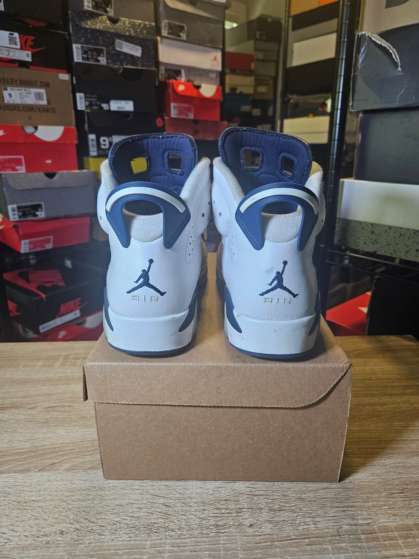 Size 9.5 - AJ 6 Retro Midnight Navy