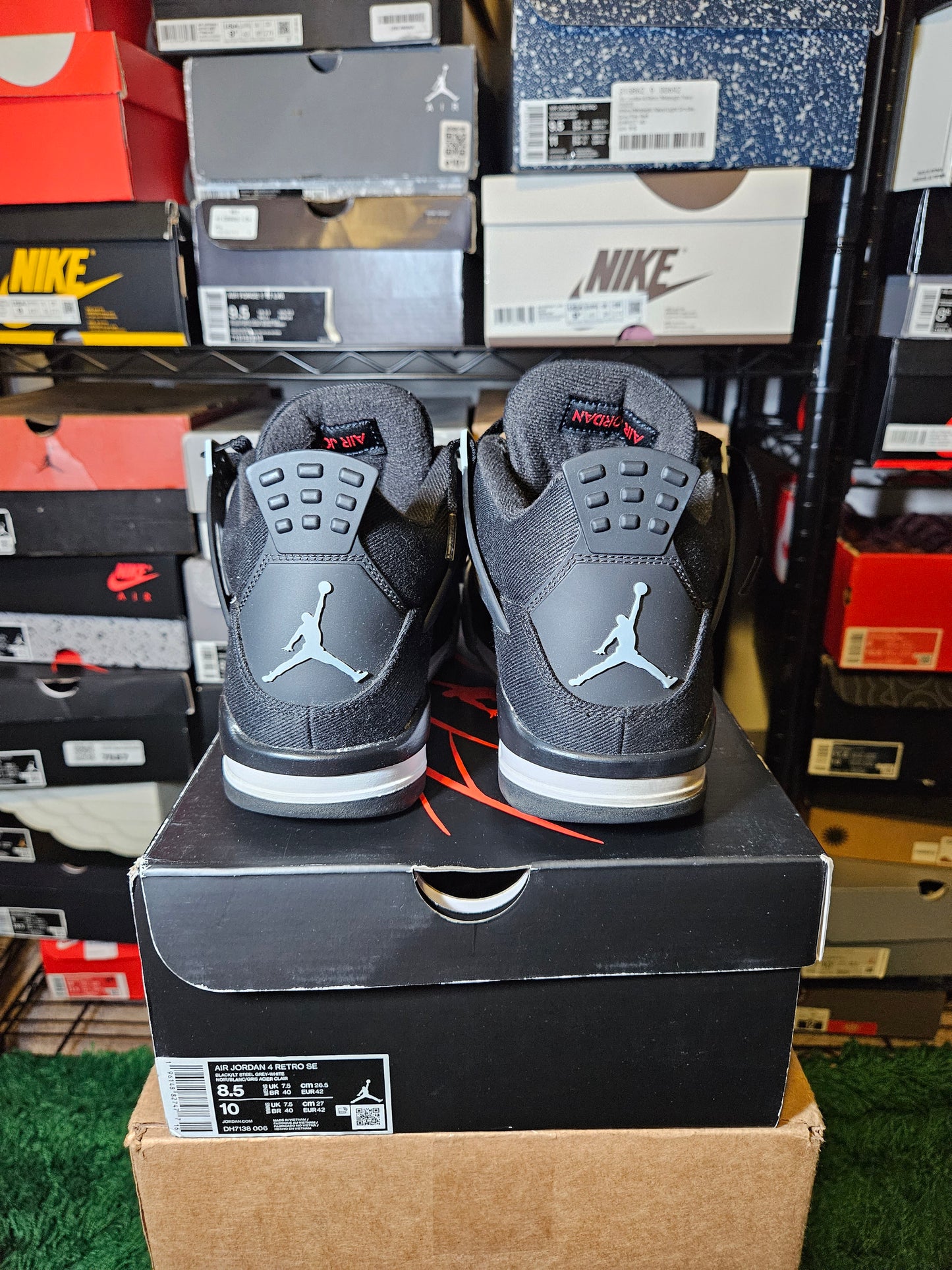 Size 8.5 - AJ 4 Retro SE Mid Black Canvas