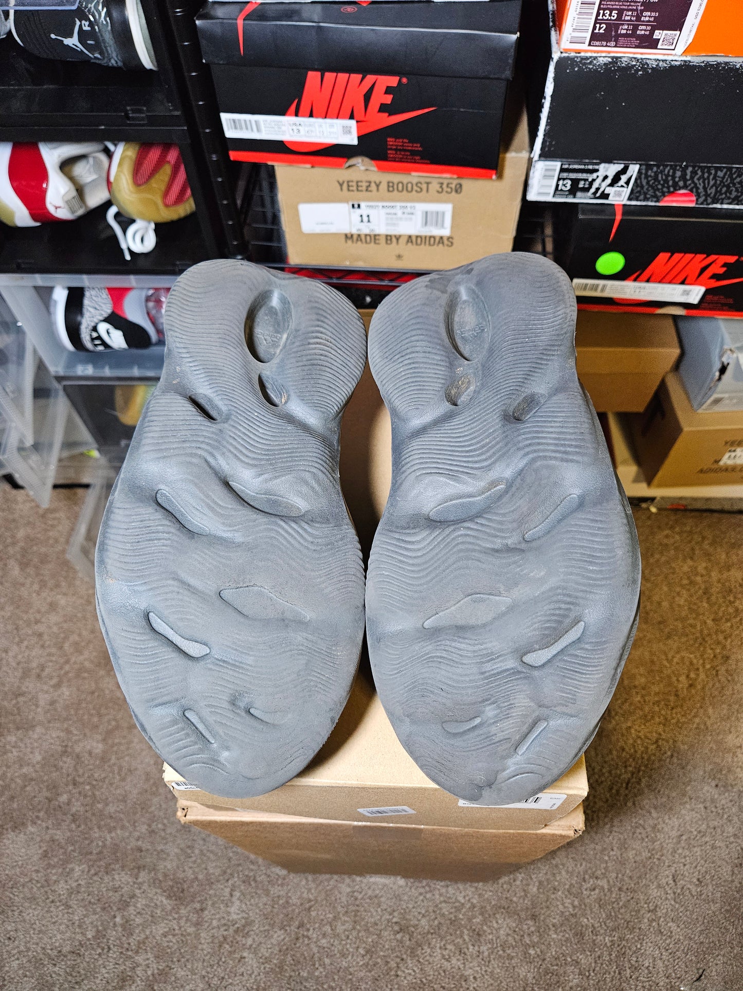 Size 10 - YZY Foam Runner Onyx