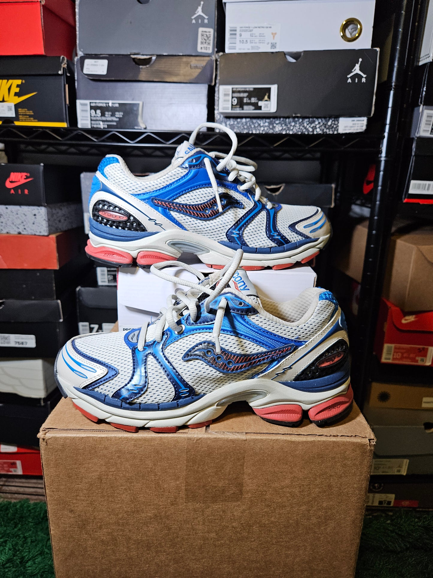 Size 6.5 - Saucony Progrid Triumph 4 Grey Royal Rust