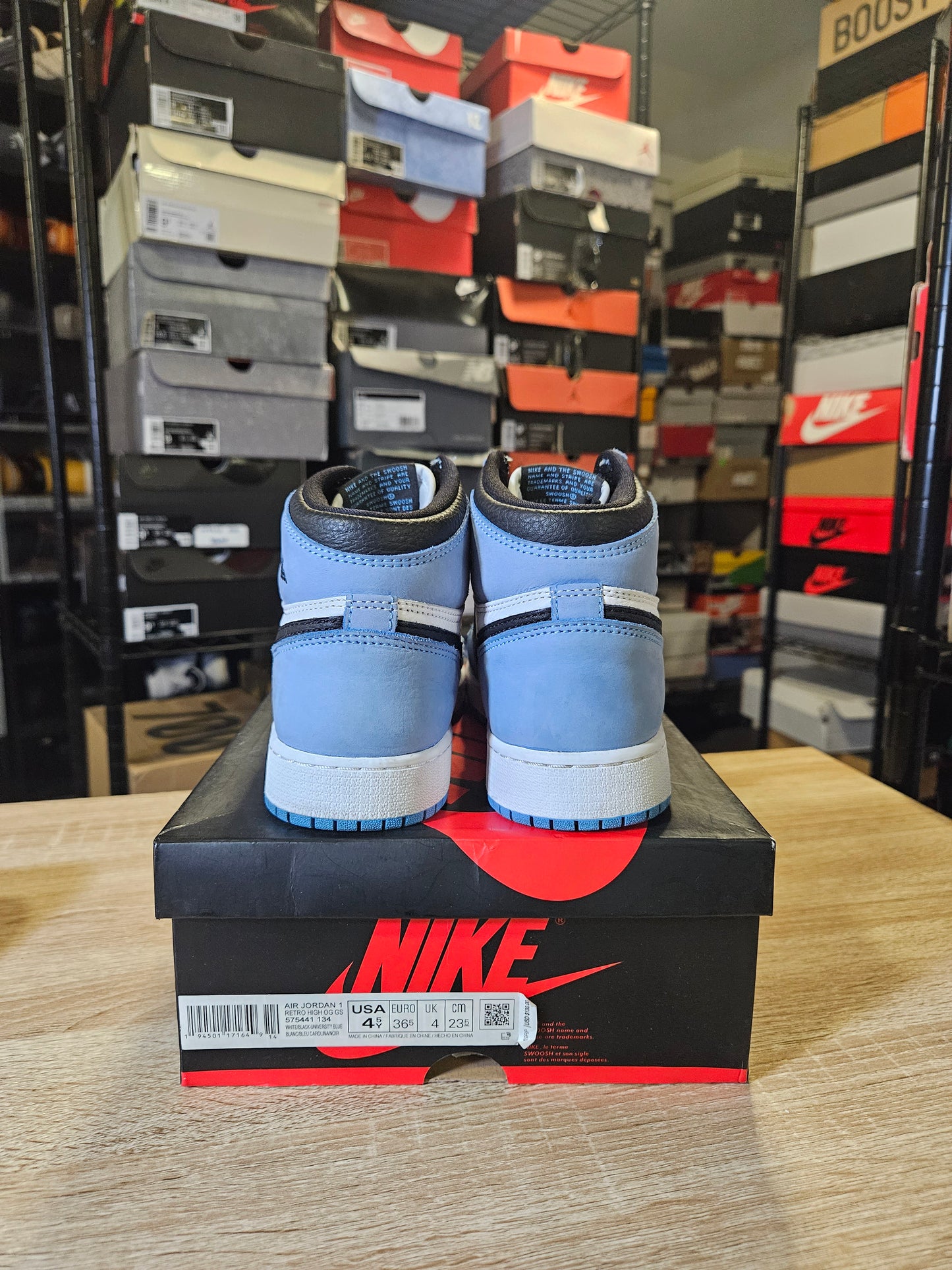 Size 4.5 - AJ 1 University Blue