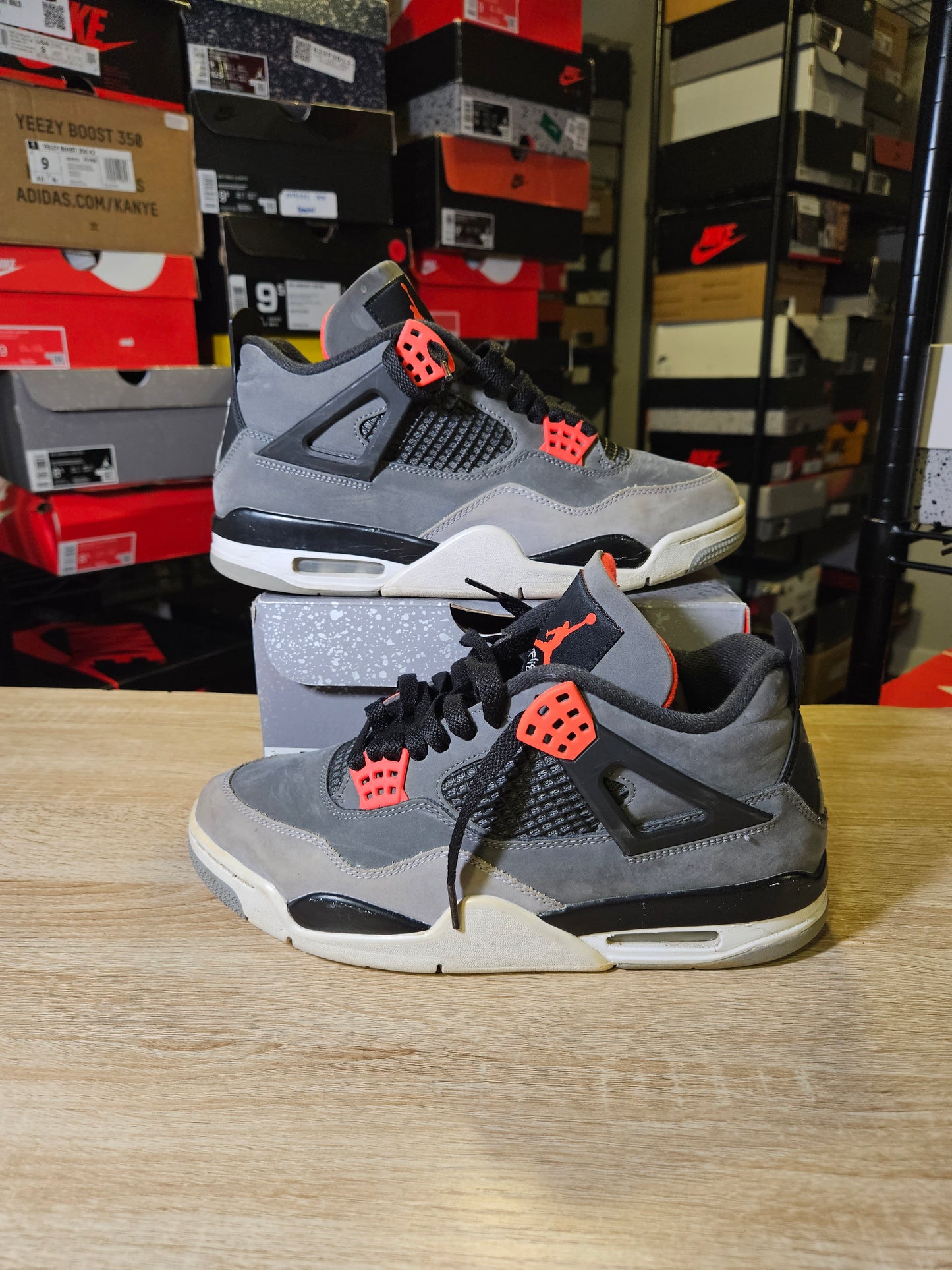 Size 8.5 - AJ 4 Retro Mid Infrared