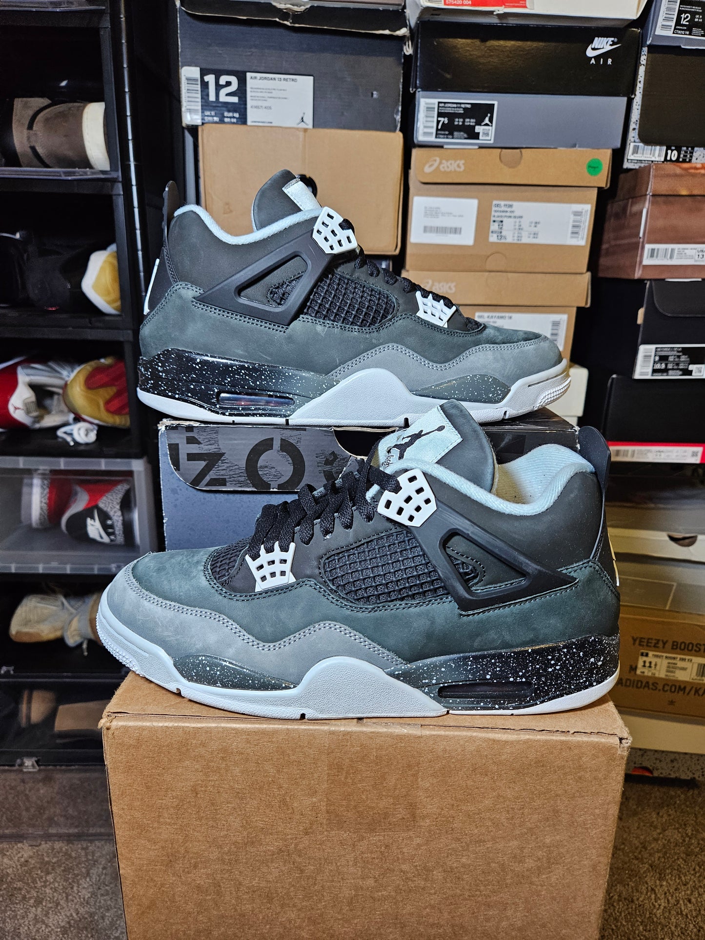 Size 11.5 - AJ 4 Retro 2024 Fear
