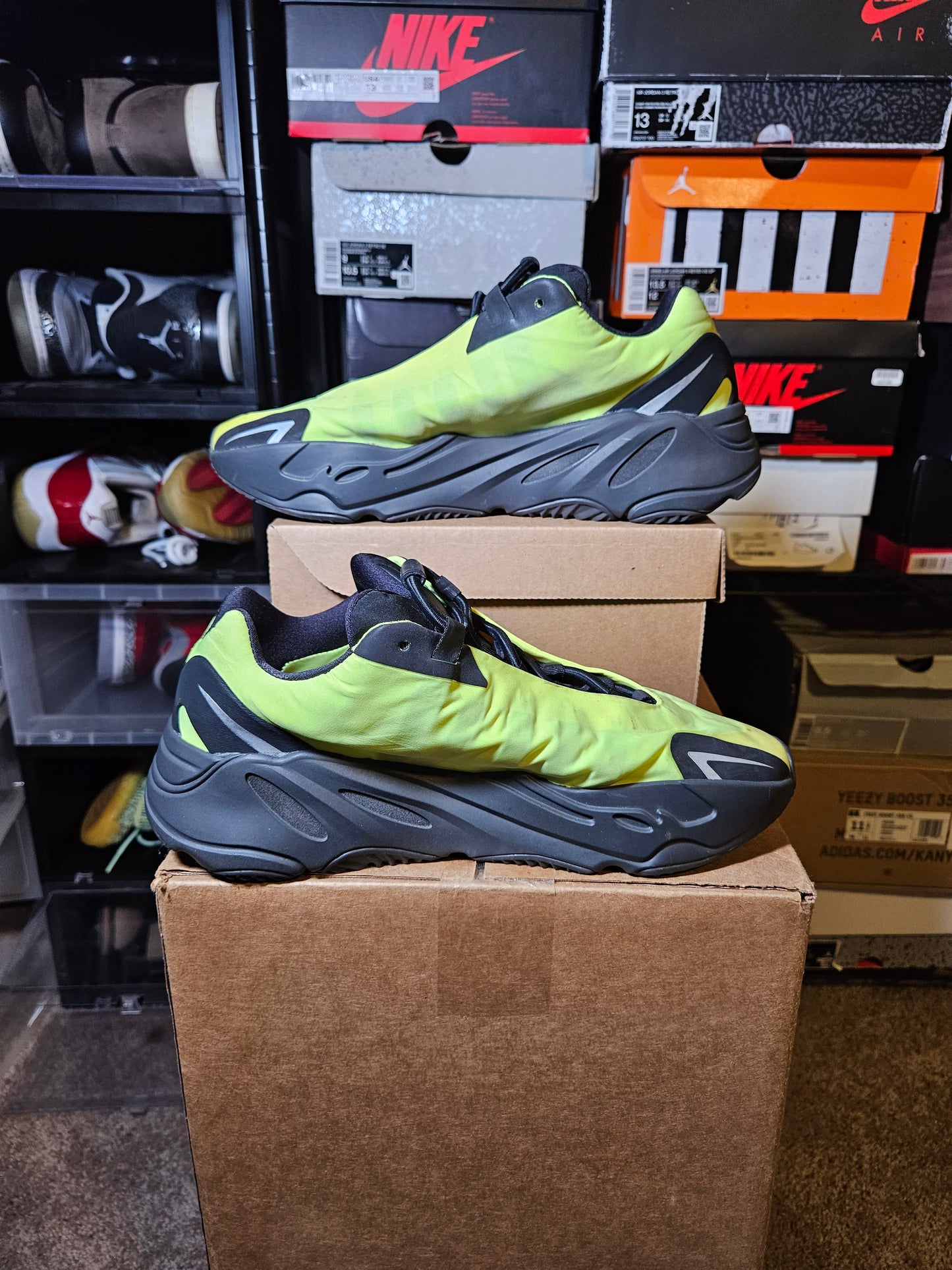 Size 9 - YZY Boost 700 MNVN Resin