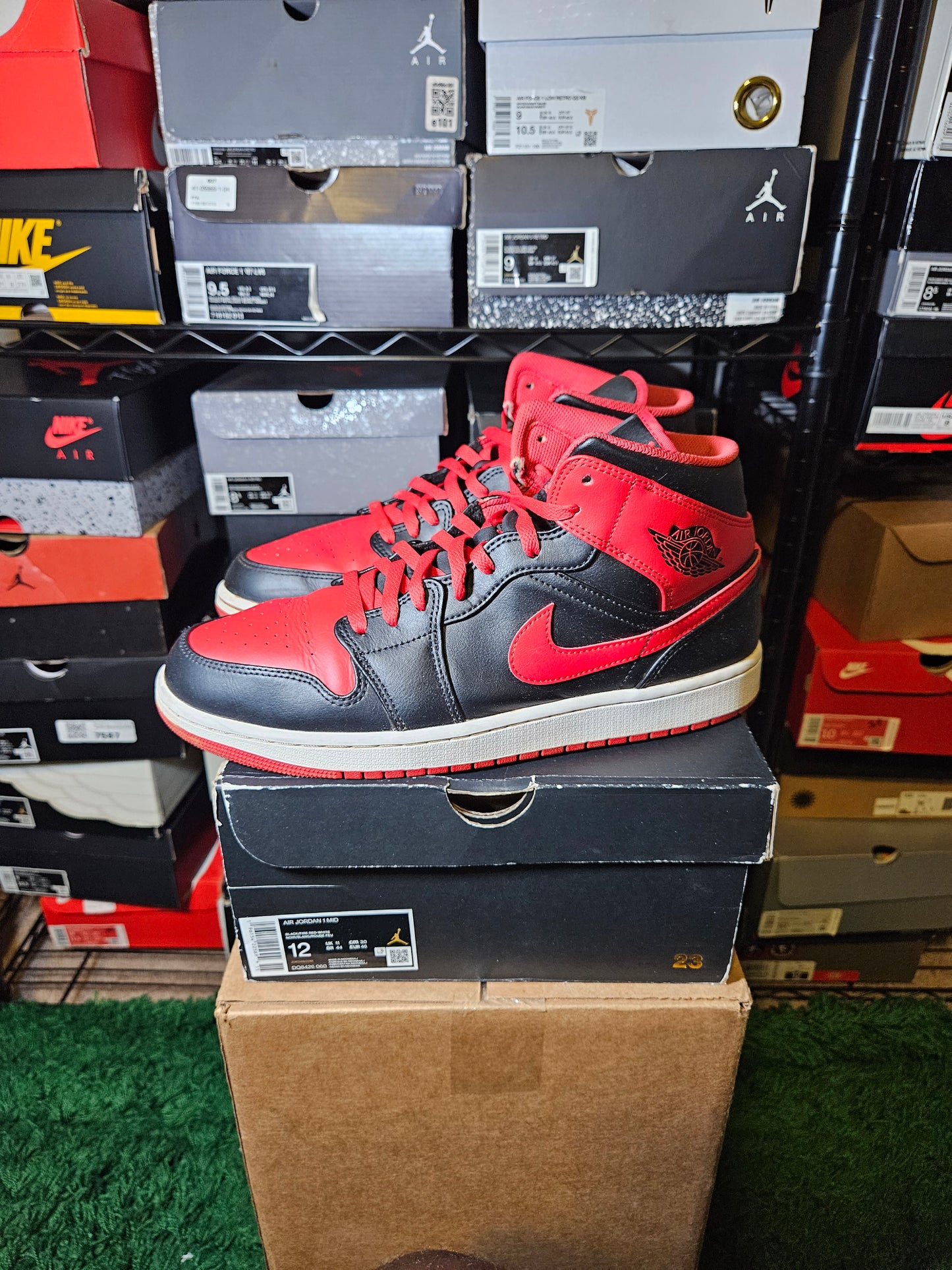Size 12 - AJ 1 Mid Alternate Bred
