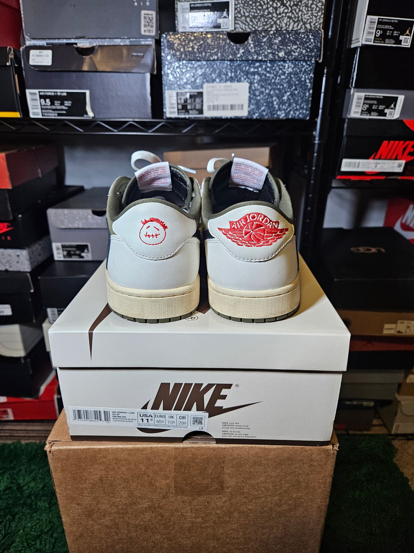 Size 11.5 - Travis Scott x AJ 1 Retro OG SP Low Reverse Olive /...