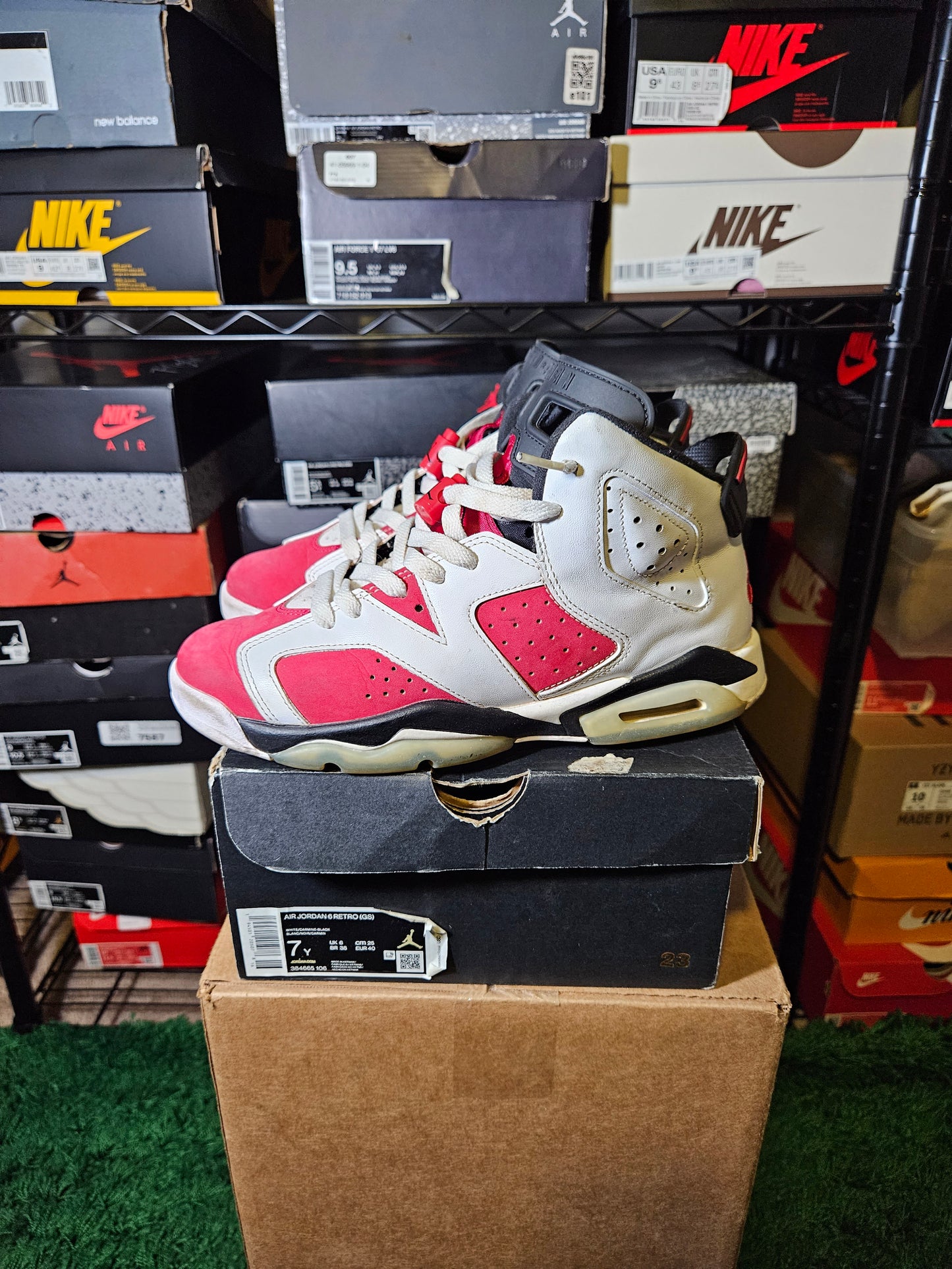 Size 7 - AJ 6 Retro OG Mid Carmine