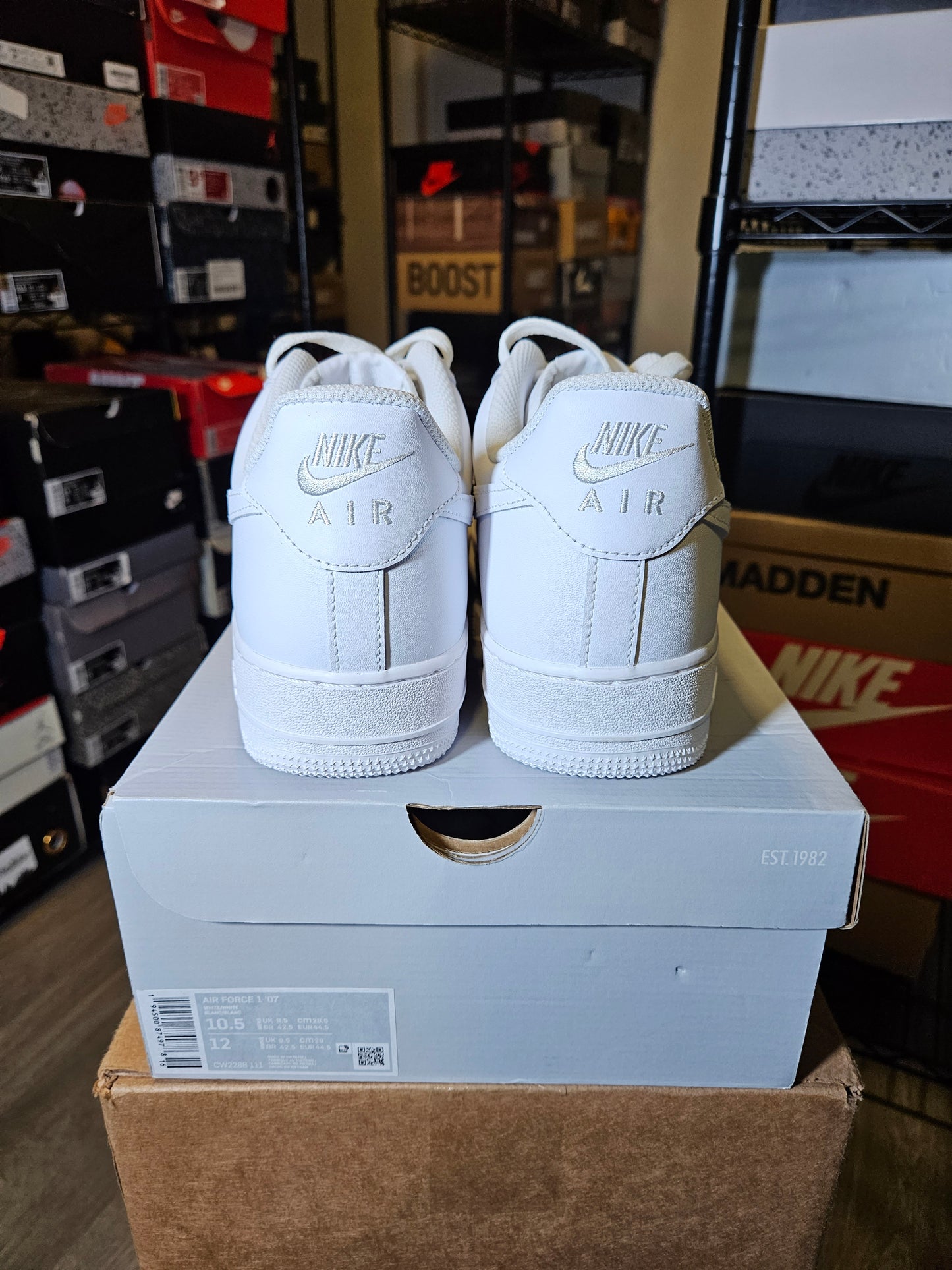 Size 10.5 - Air Force 1 '07 Low Triple White