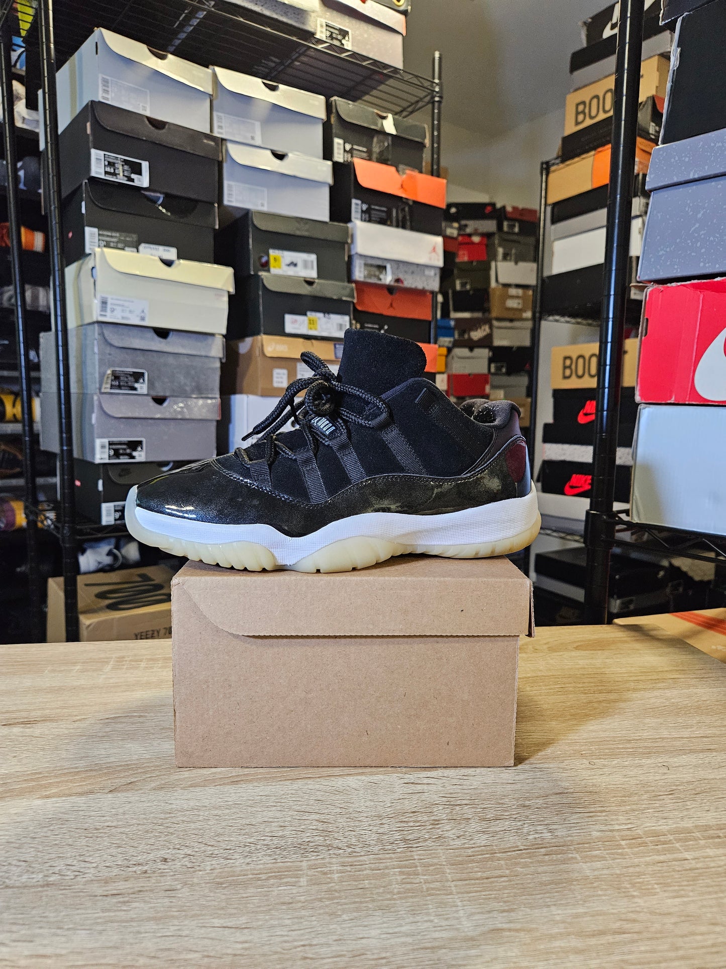 Size 10 - AJ 11 Retro Low Barons