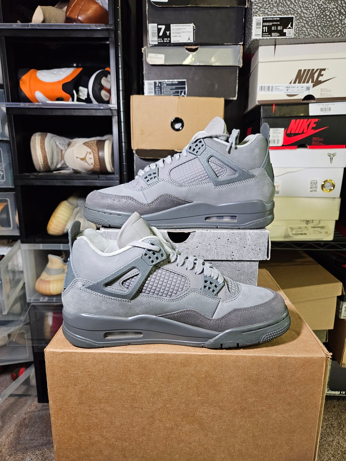 Size 9 - AJ 4 Retro SE Wet Cement