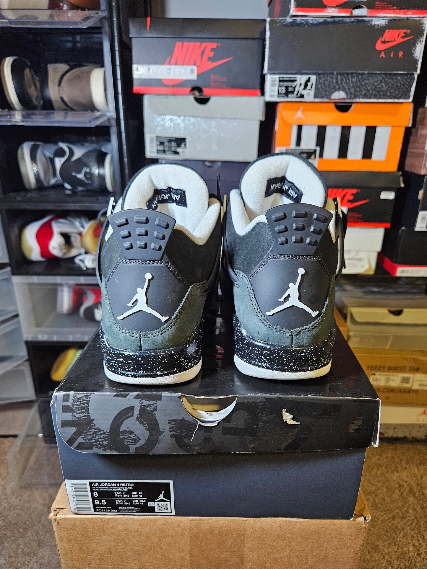 Size 8 - AJ 4 Retro 2024 Fear